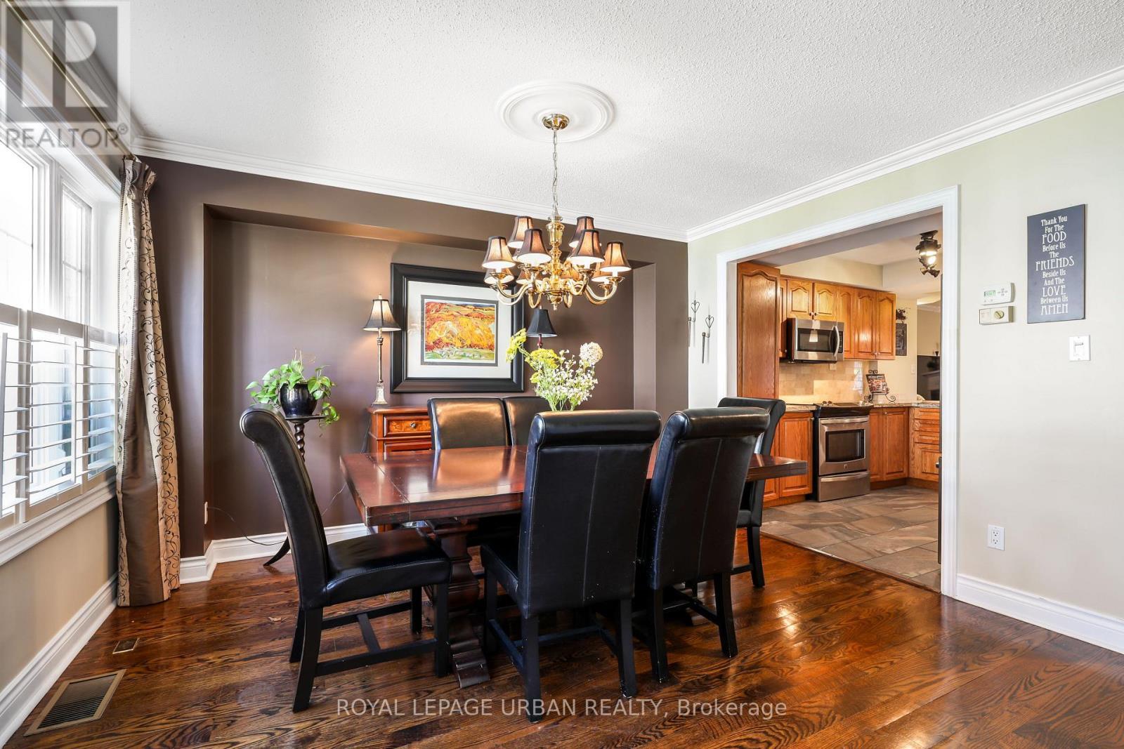 












157 - 1995 ROYAL ROAD

,
Pickering,




Ontario
L1V6V9

