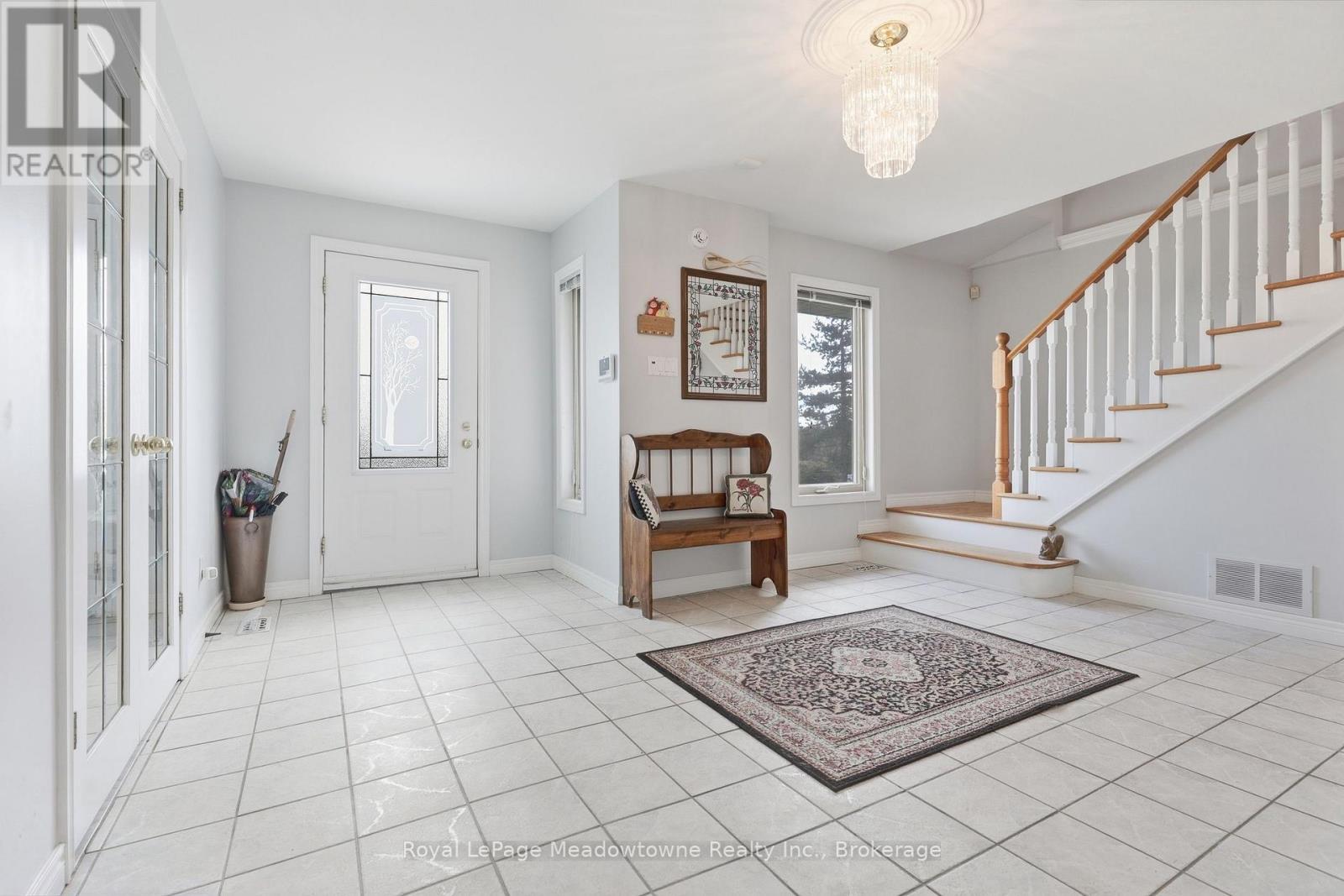 












7053 APPLEBY LINE

,
Milton,




Ontario
L9T2Y1

