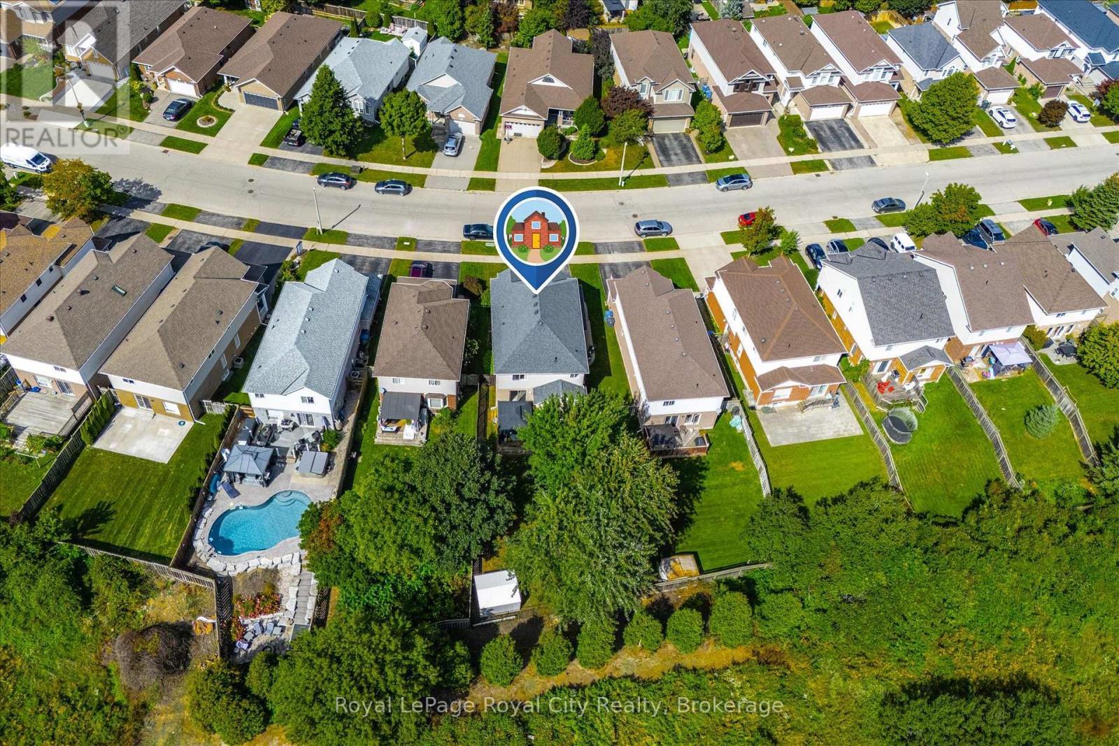 












81 TEAL DRIVE

,
Guelph (Kortright Hills),




Ontario
N1C1H2

