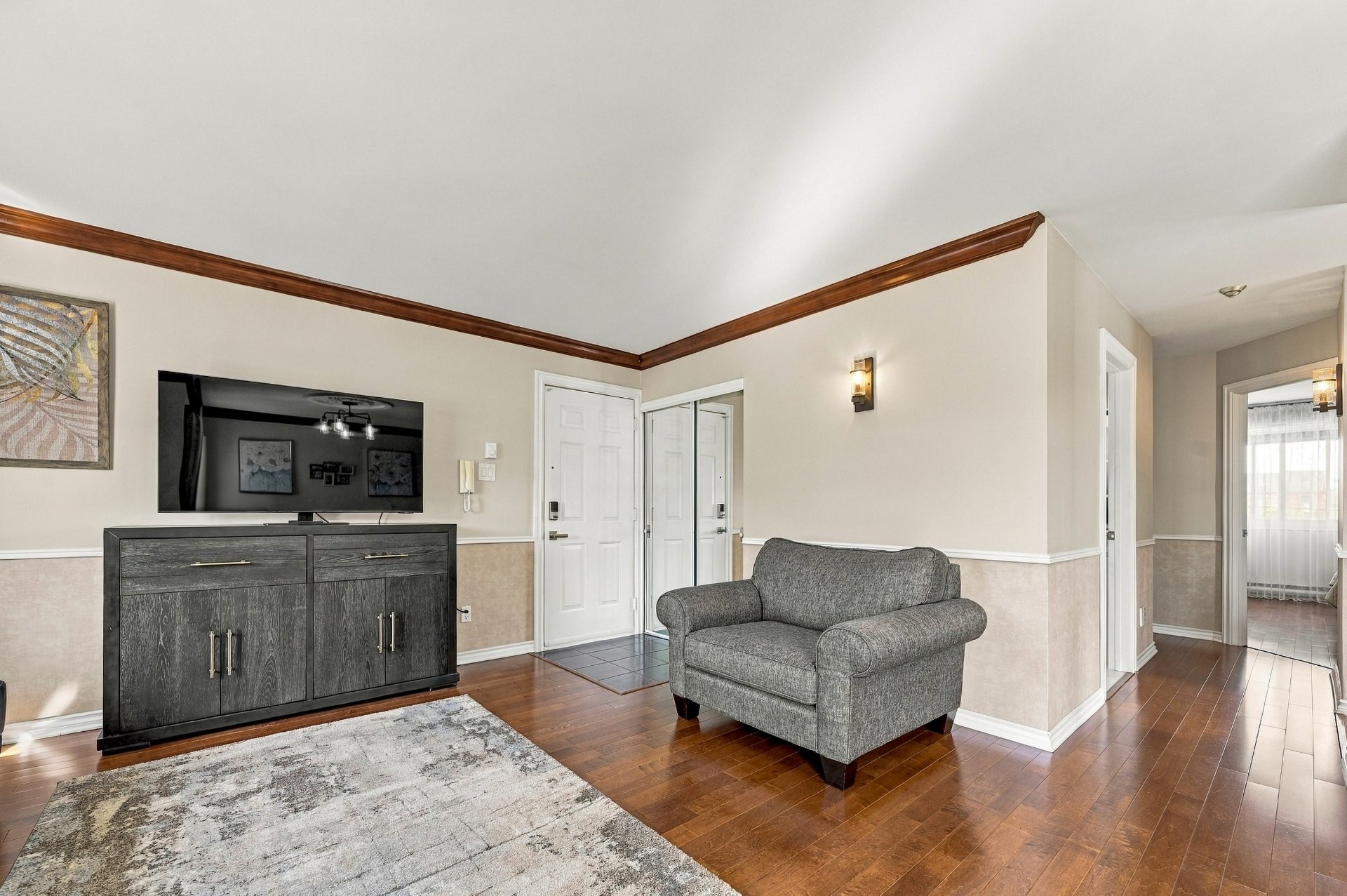 









1313


Boul. Lebel

, 302,
Chambly,




QC
J3L2N2

