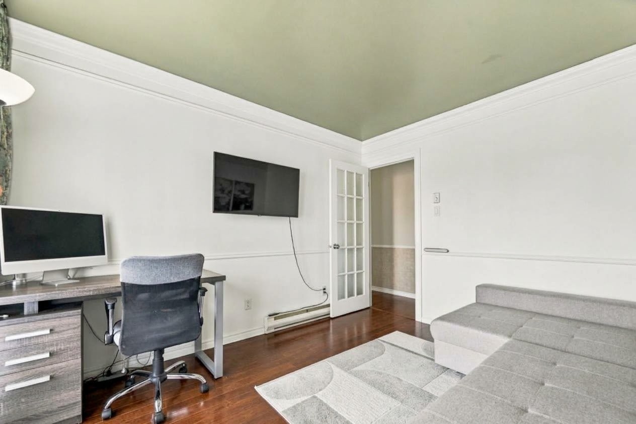 









1313


Boul. Lebel

, 302,
Chambly,




QC
J3L2N2

