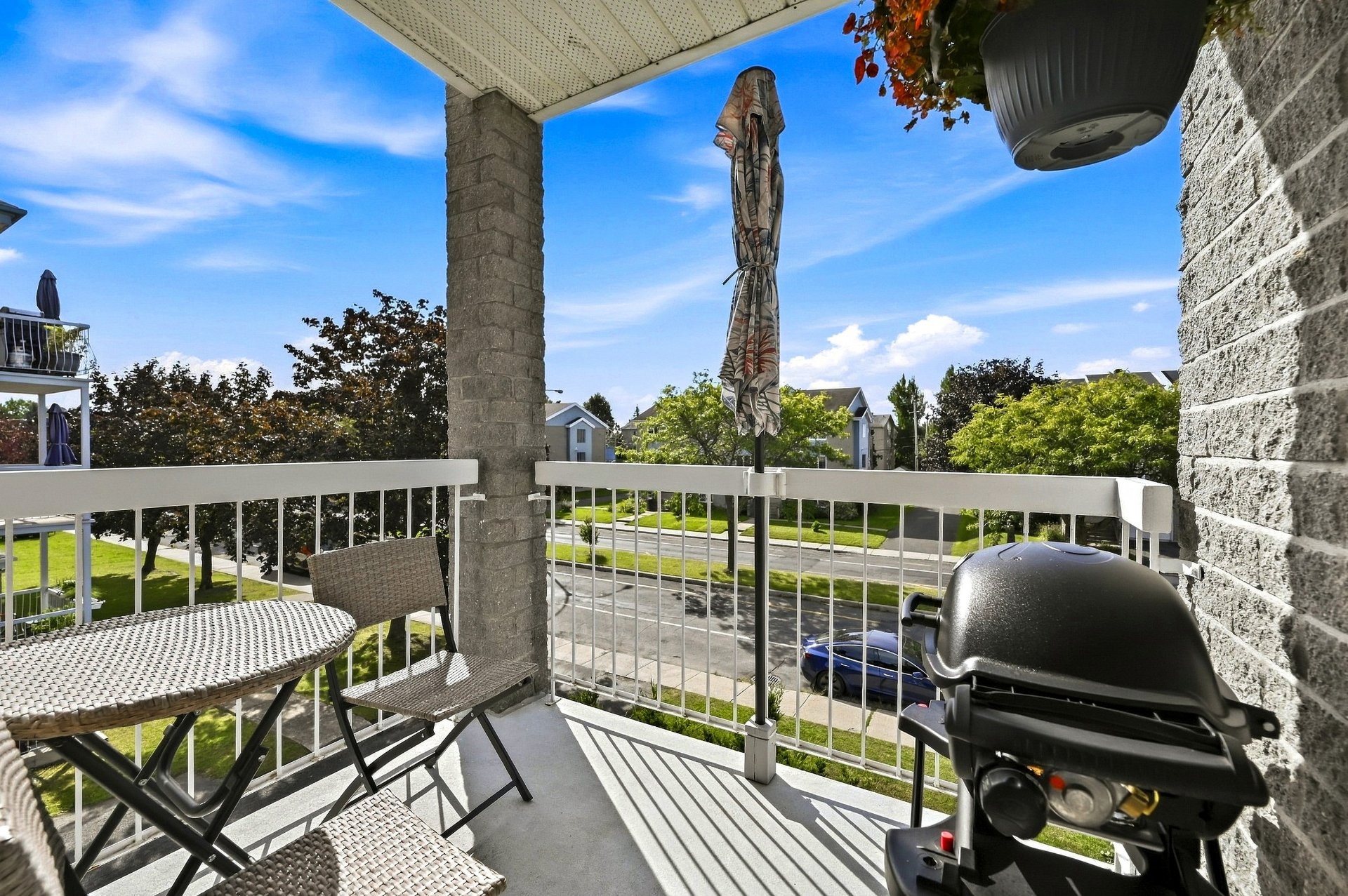 









1313


Boul. Lebel

, 302,
Chambly,




QC
J3L2N2

