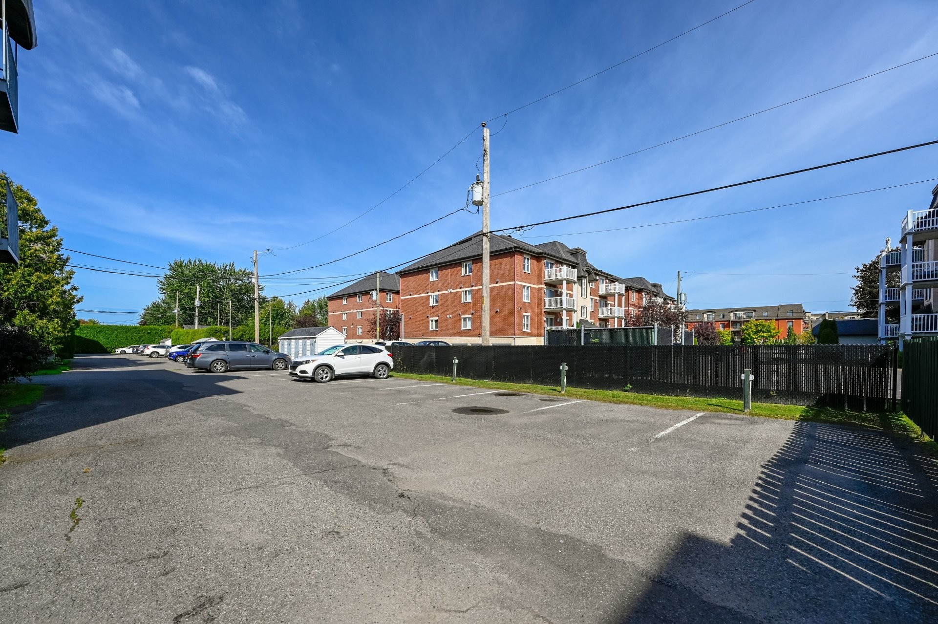 









1313


Boul. Lebel

, 302,
Chambly,




QC
J3L2N2

