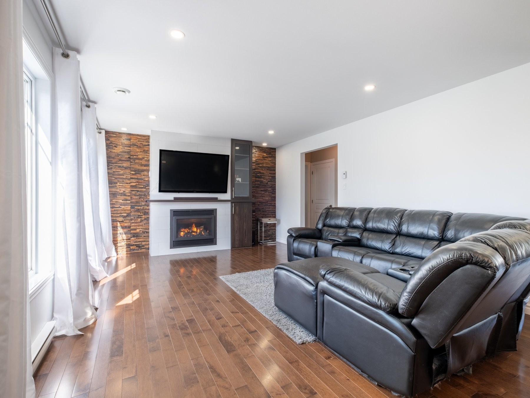 









28


Rue Horace-Thomas

,
Drummondville,




QC
J2A0C8

