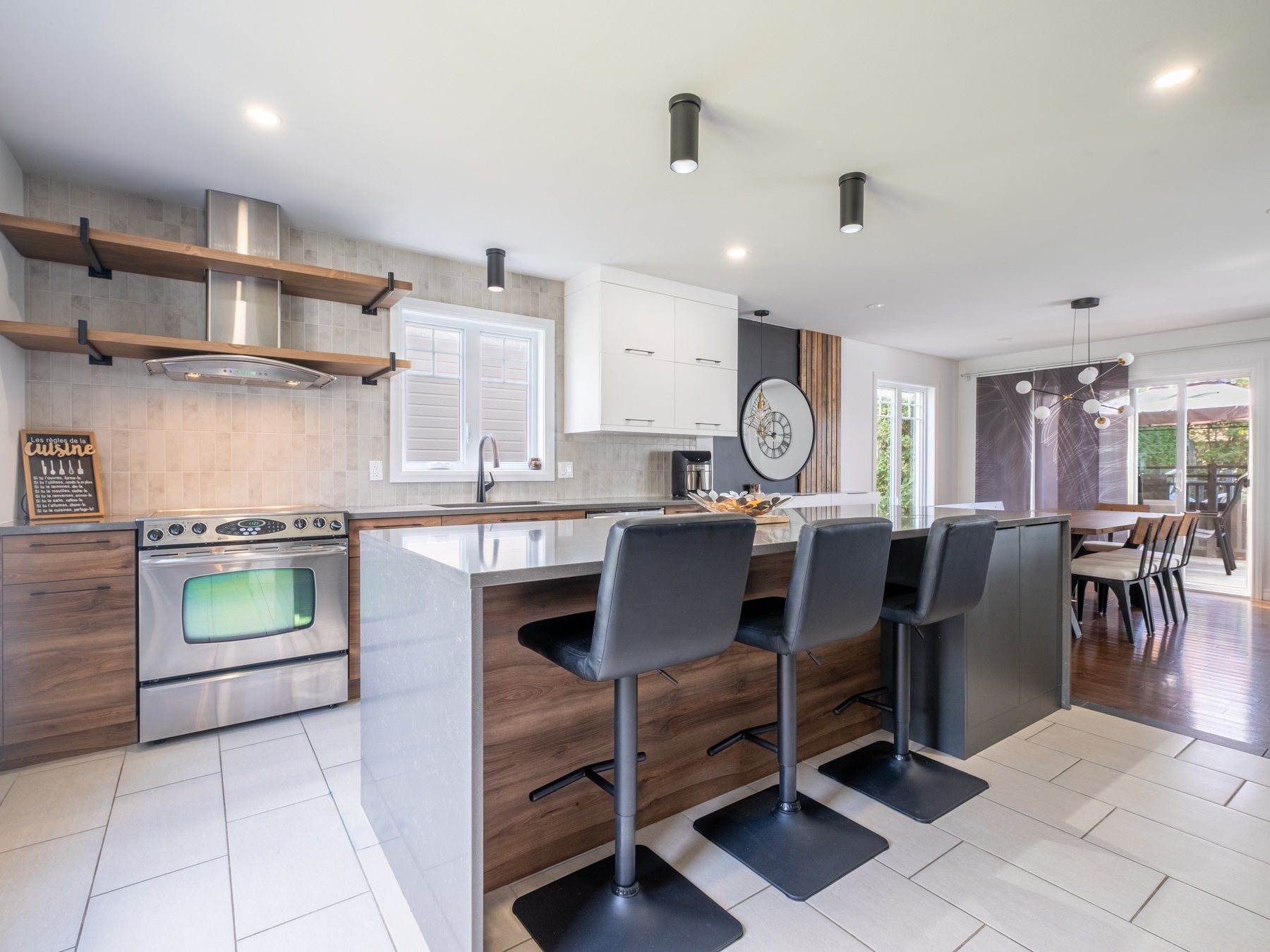 









28


Rue Horace-Thomas

,
Drummondville,




QC
J2A0C8

