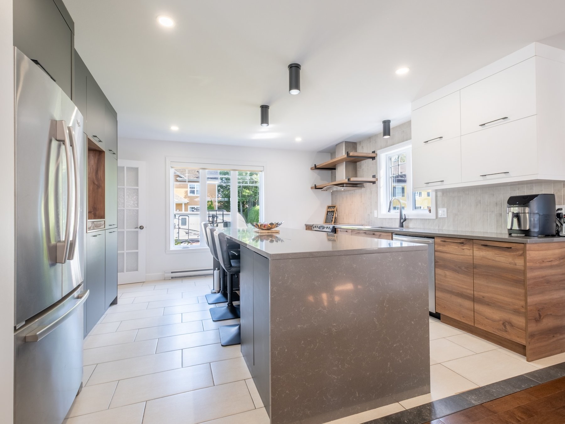 









28


Rue Horace-Thomas

,
Drummondville,




QC
J2A0C8

