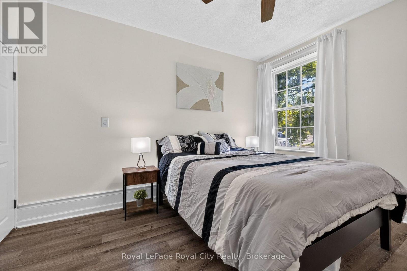












393 MAIN STREET S

,
Guelph/Eramosa (Rockwood),




Ontario
N0B2K0

