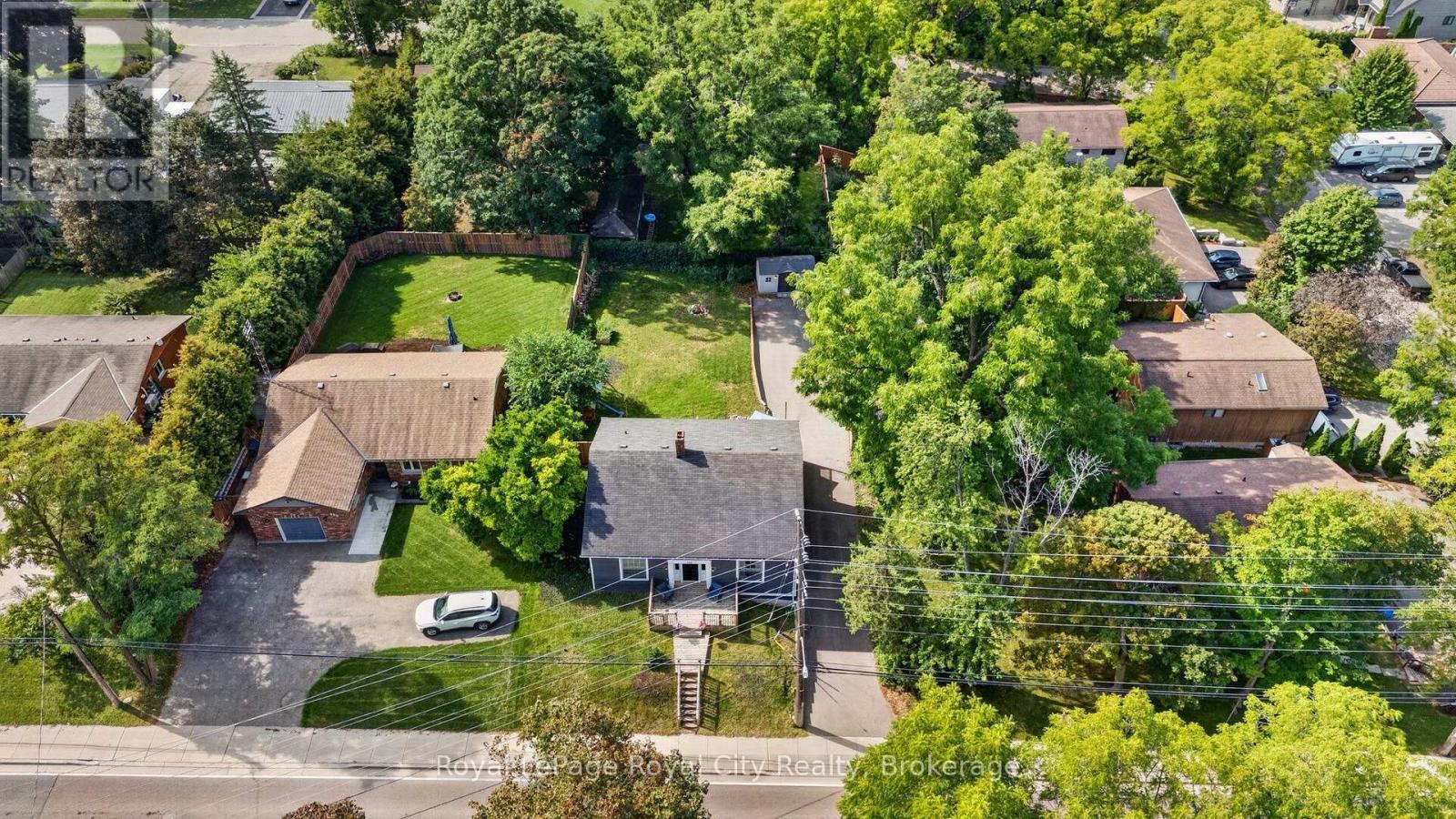 












393 MAIN STREET S

,
Guelph/Eramosa (Rockwood),




Ontario
N0B2K0


