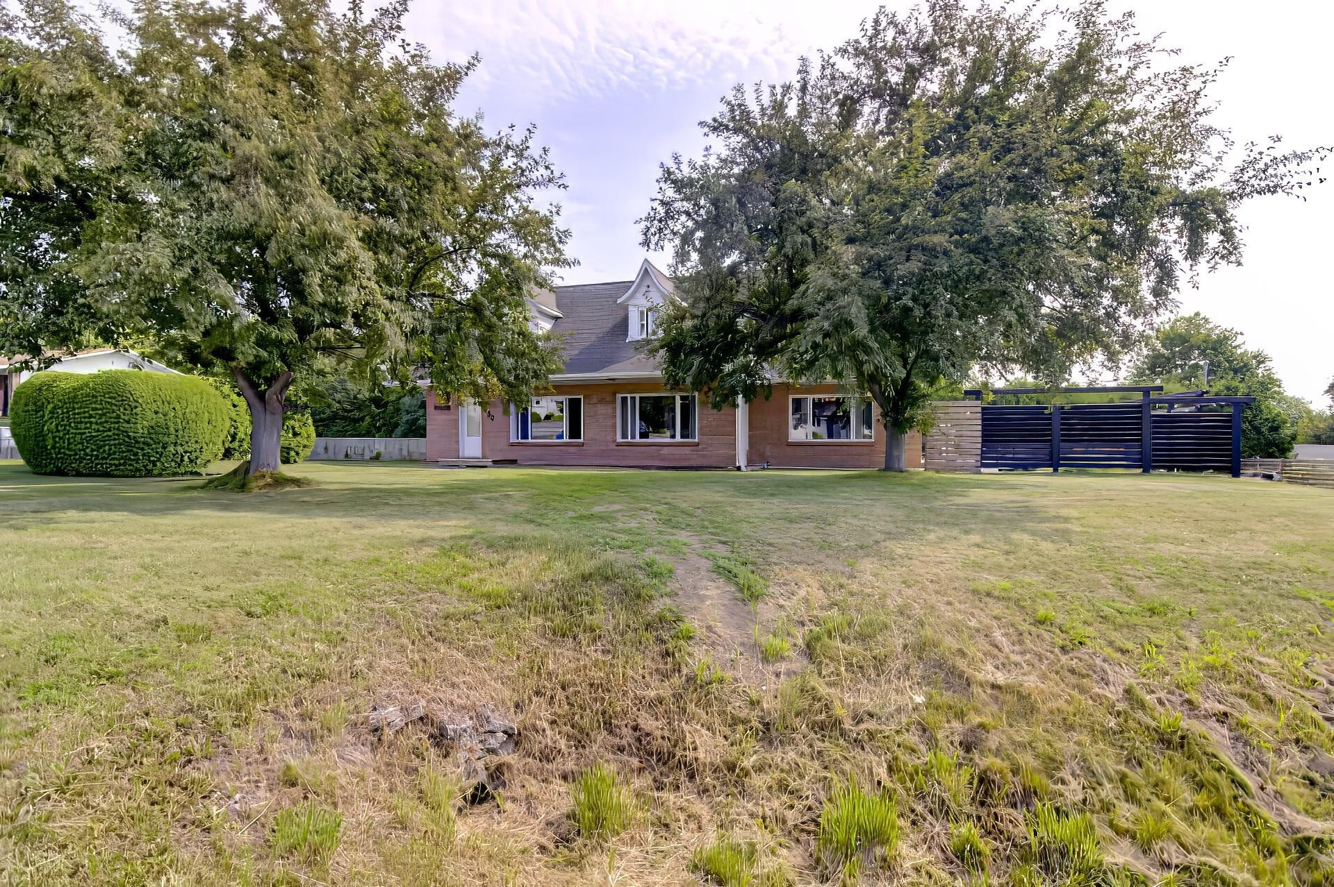 









1150


Route 343

,
Saint-Ambroise-de-Kildare,




QC
J0K1C0


