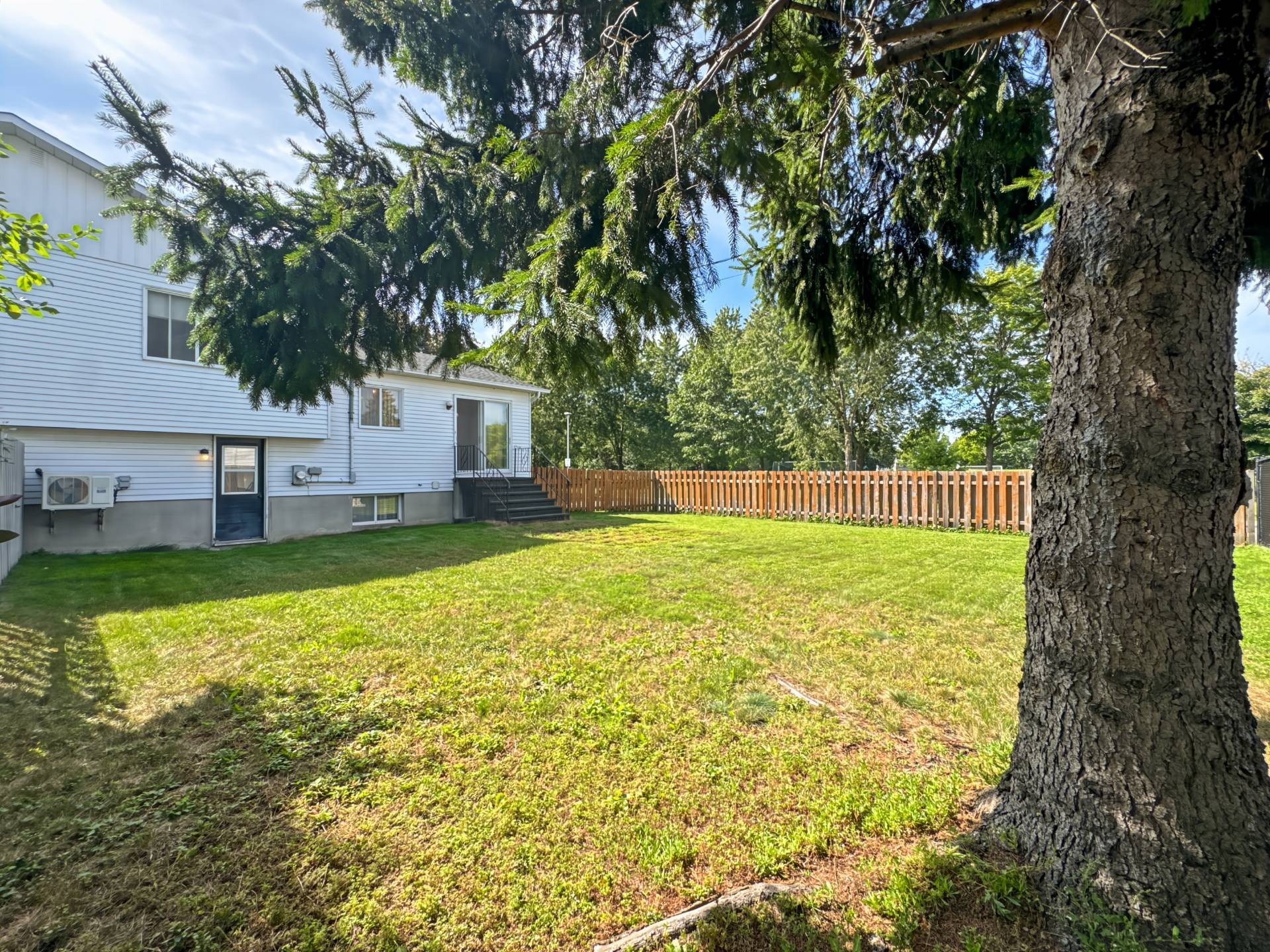 









1147


Rue des Fauvettes

,
Boucherville,




QC
J4B6A8


