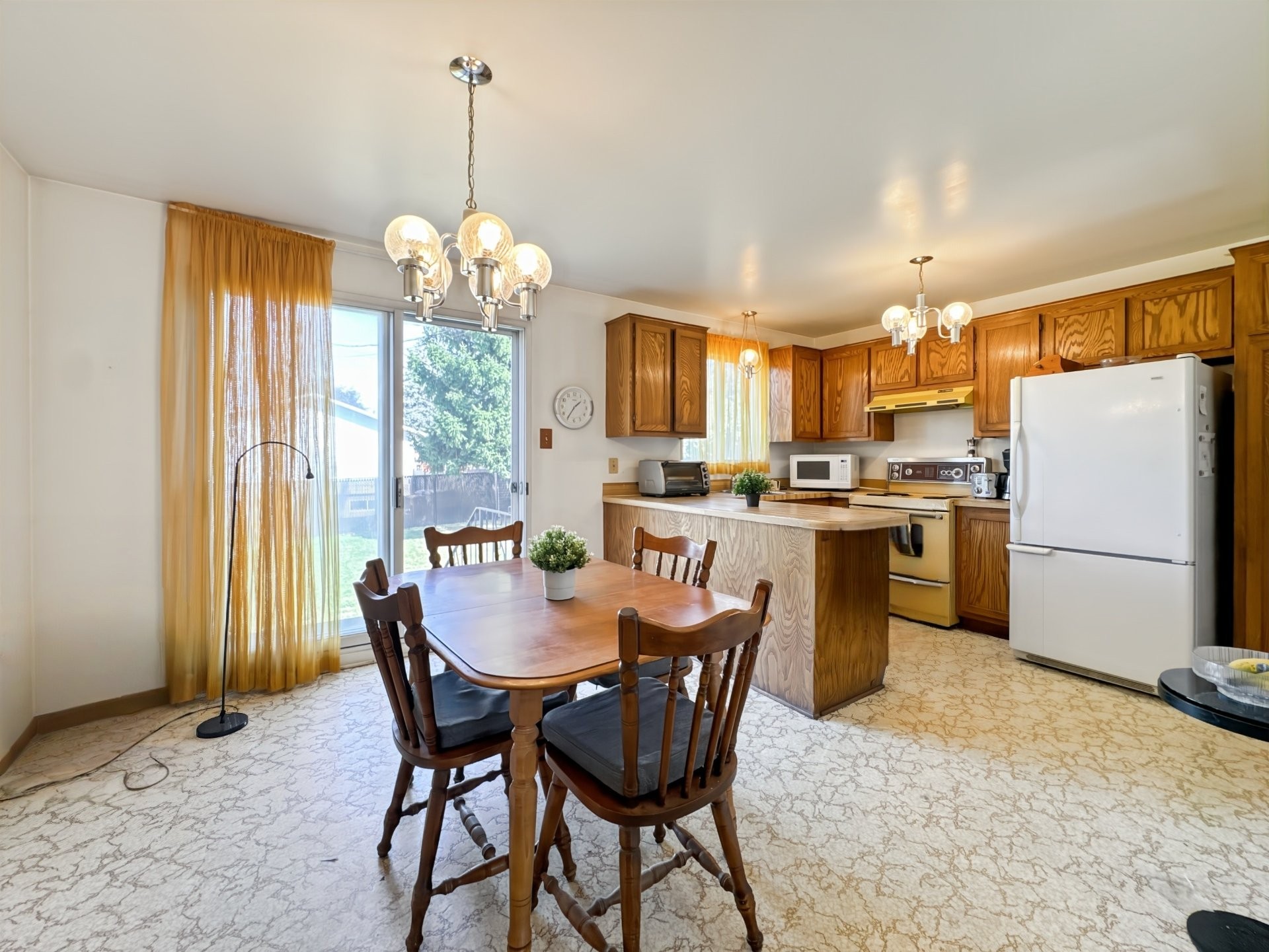 









1147


Rue des Fauvettes

,
Boucherville,




QC
J4B6A8

