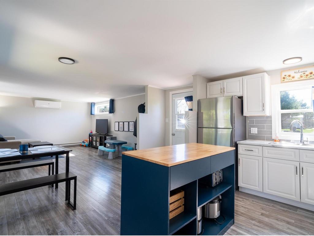 












67 Guest Drive

,
Bible Hill,




NS
B2N 5M1

