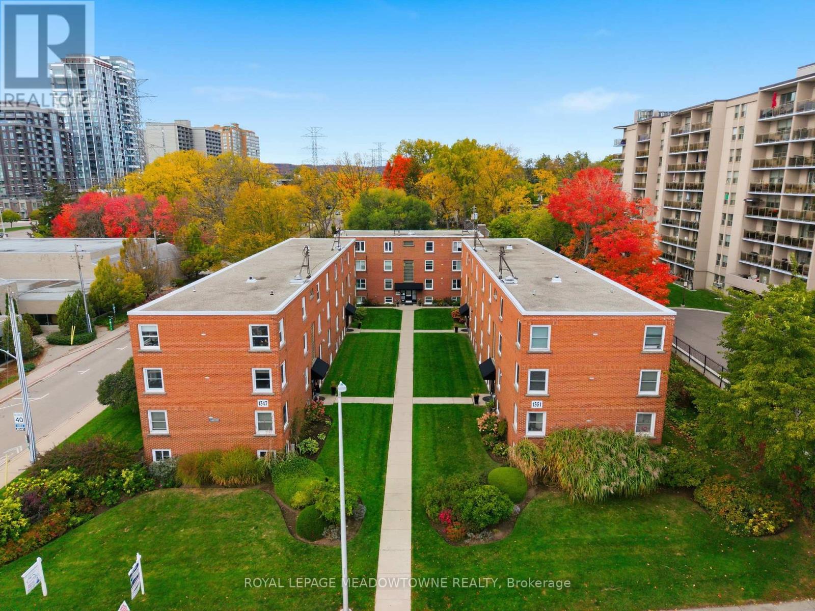 












15 - 1351 LAKESHORE ROAD

,
Burlington,




Ontario
L7S1B1

