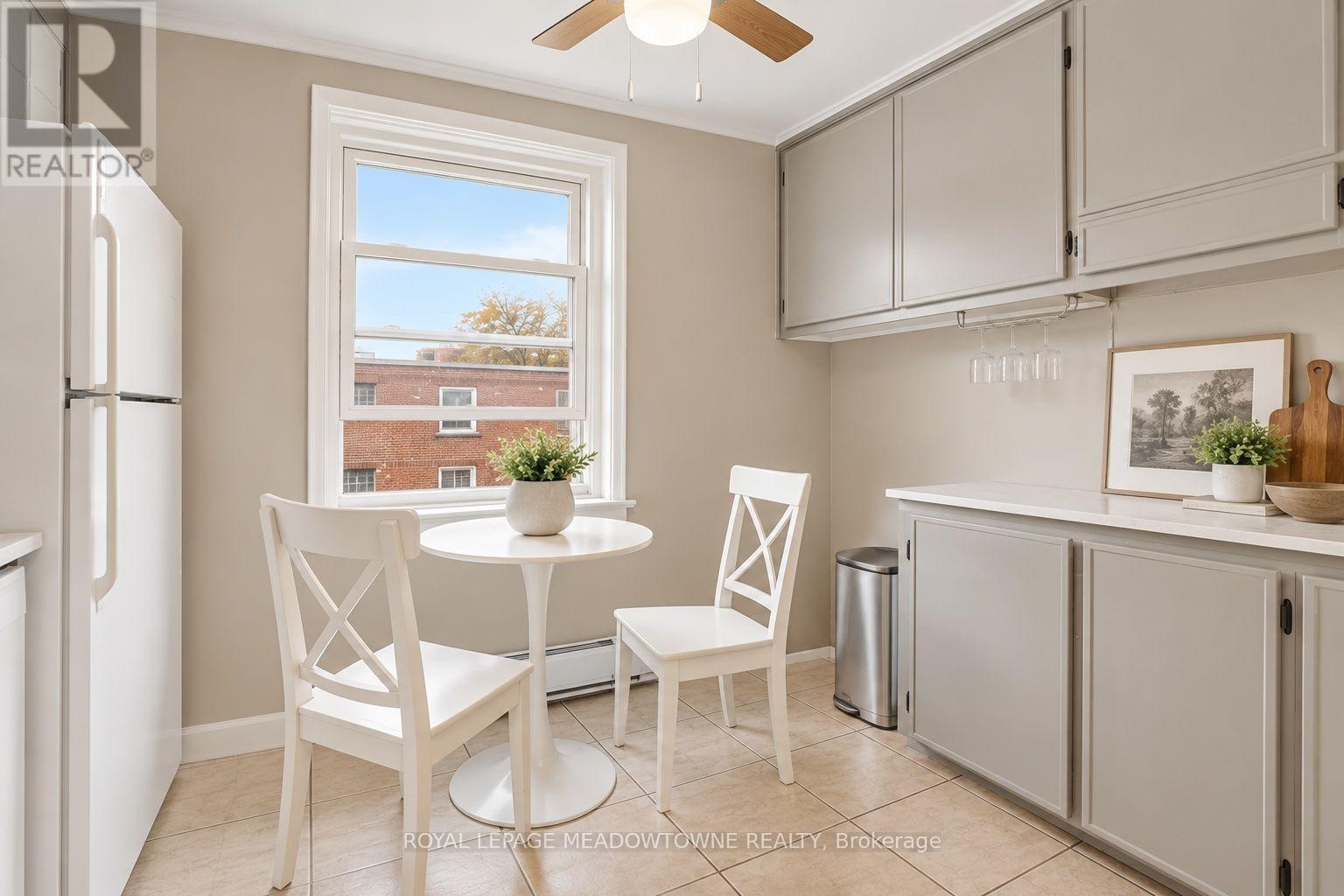 












15 - 1351 LAKESHORE ROAD

,
Burlington,




Ontario
L7S1B1

