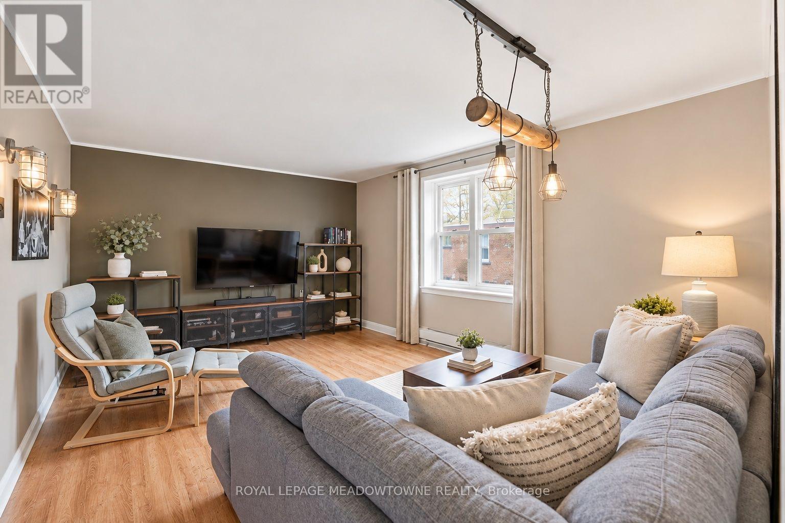 












15 - 1351 LAKESHORE ROAD

,
Burlington,




Ontario
L7S1B1

