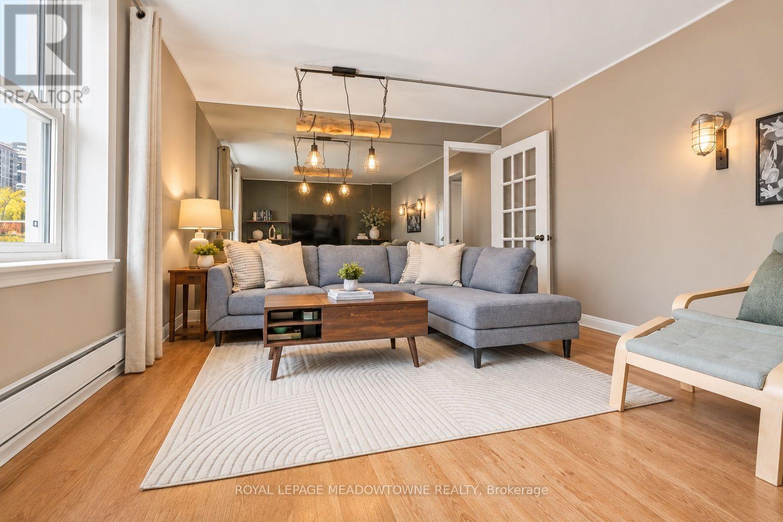 












15 - 1351 LAKESHORE ROAD

,
Burlington,




Ontario
L7S1B1

