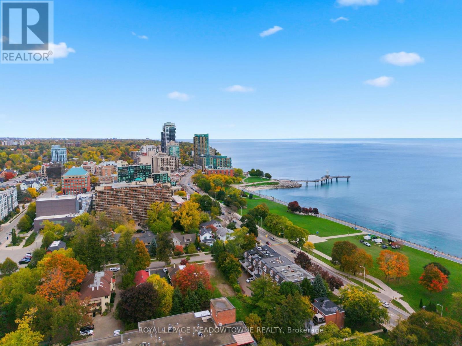 












15 - 1351 LAKESHORE ROAD

,
Burlington,




Ontario
L7S1B1

