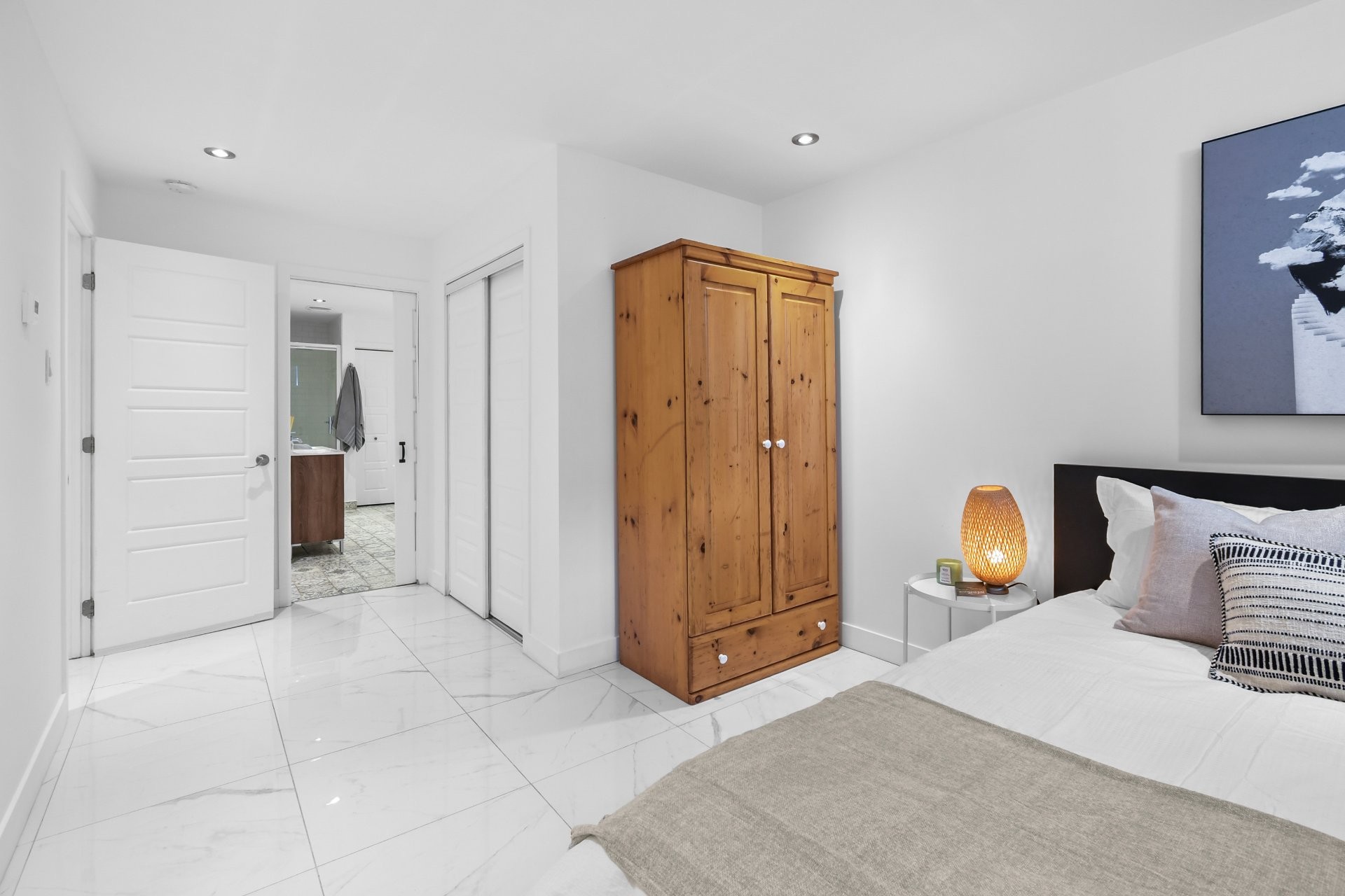 









3918


Rue Newmarch

,
Montréal (Verdun/Île-des-Soeurs),




QC
H4G1G8

