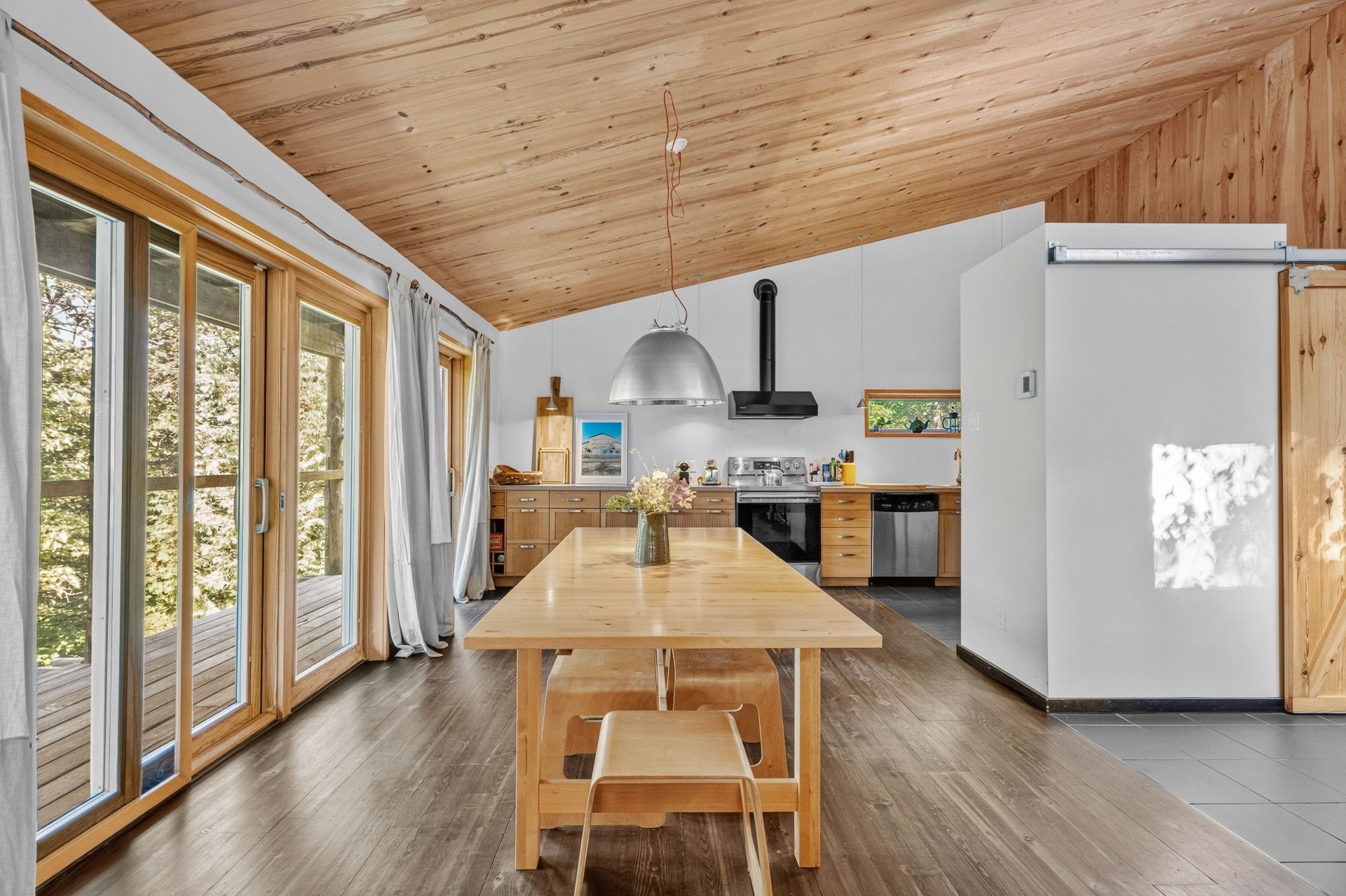 









104


Av. Gauthier

,
Sainte-Béatrix,




QC
J0K1Y0

