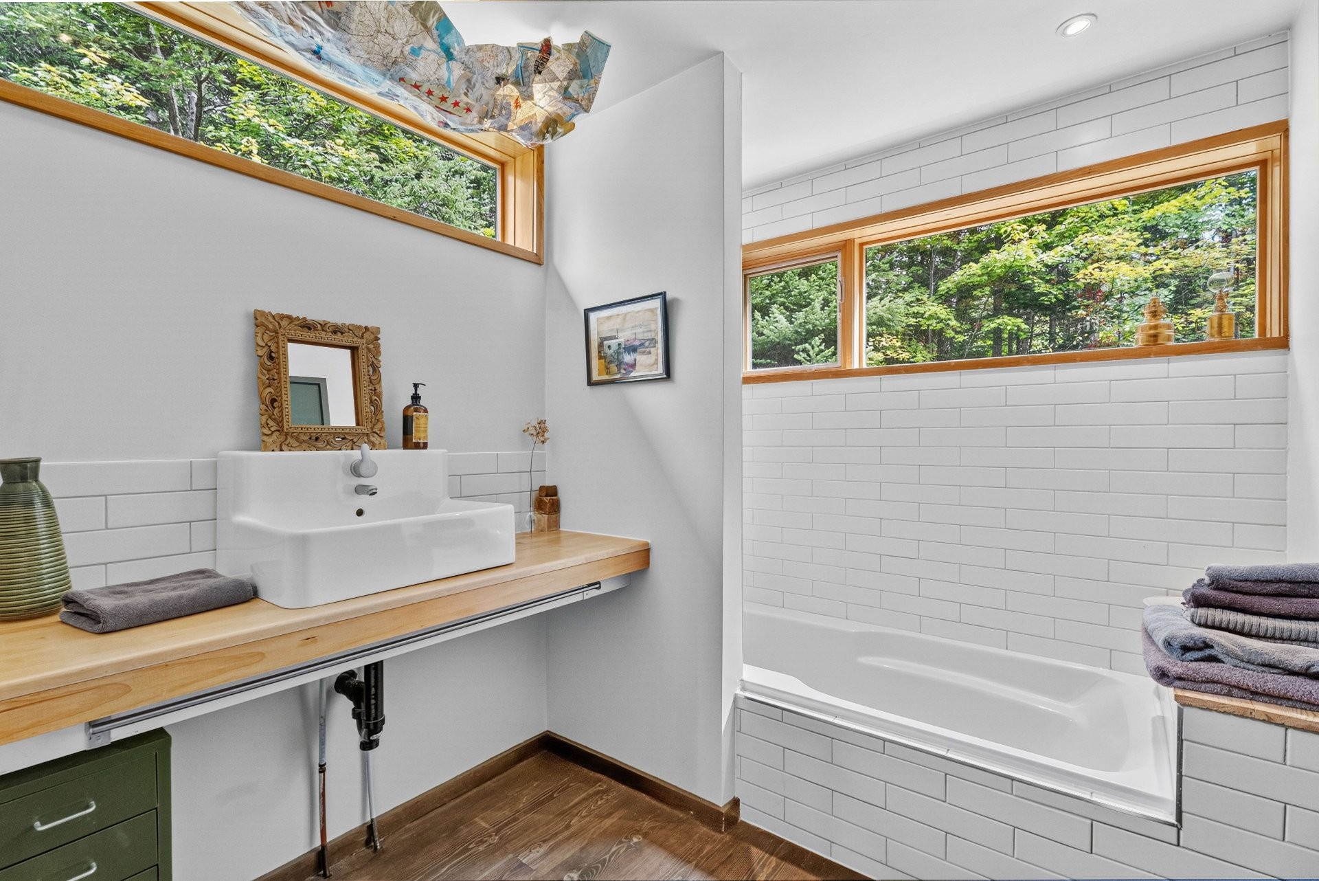 









104


Av. Gauthier

,
Sainte-Béatrix,




QC
J0K1Y0

