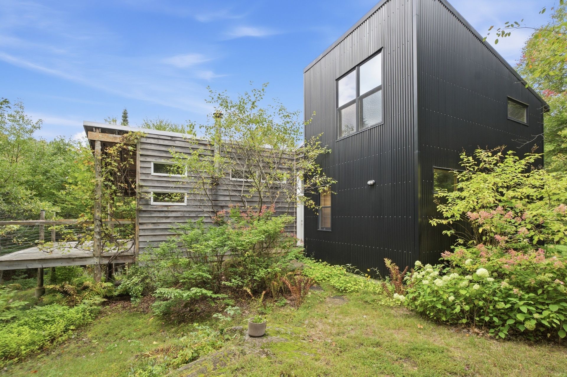 









104


Av. Gauthier

,
Sainte-Béatrix,




QC
J0K1Y0

