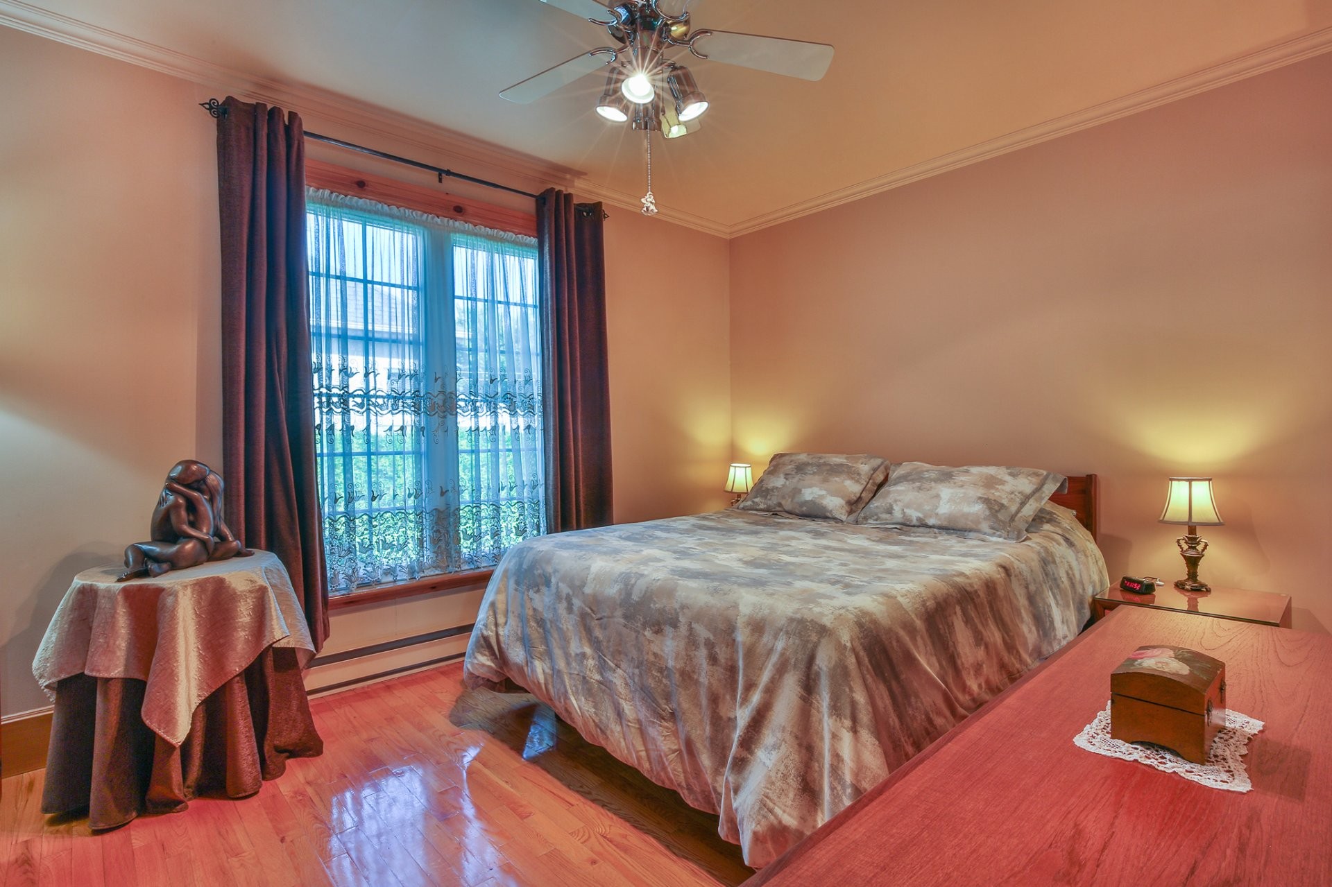 









172


Rue Ste-Thérèse

,
Saint-Jean-sur-Richelieu,




QC
J2W2G5

