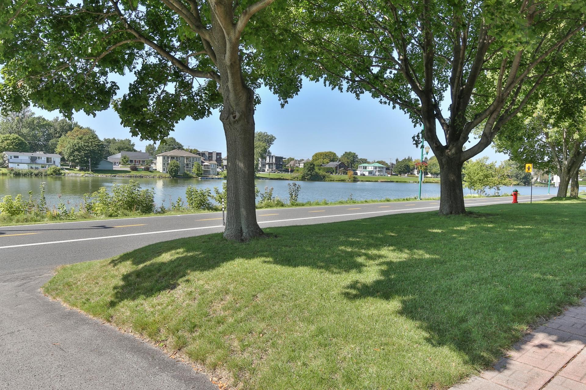 









172


Rue Ste-Thérèse

,
Saint-Jean-sur-Richelieu,




QC
J2W2G5

