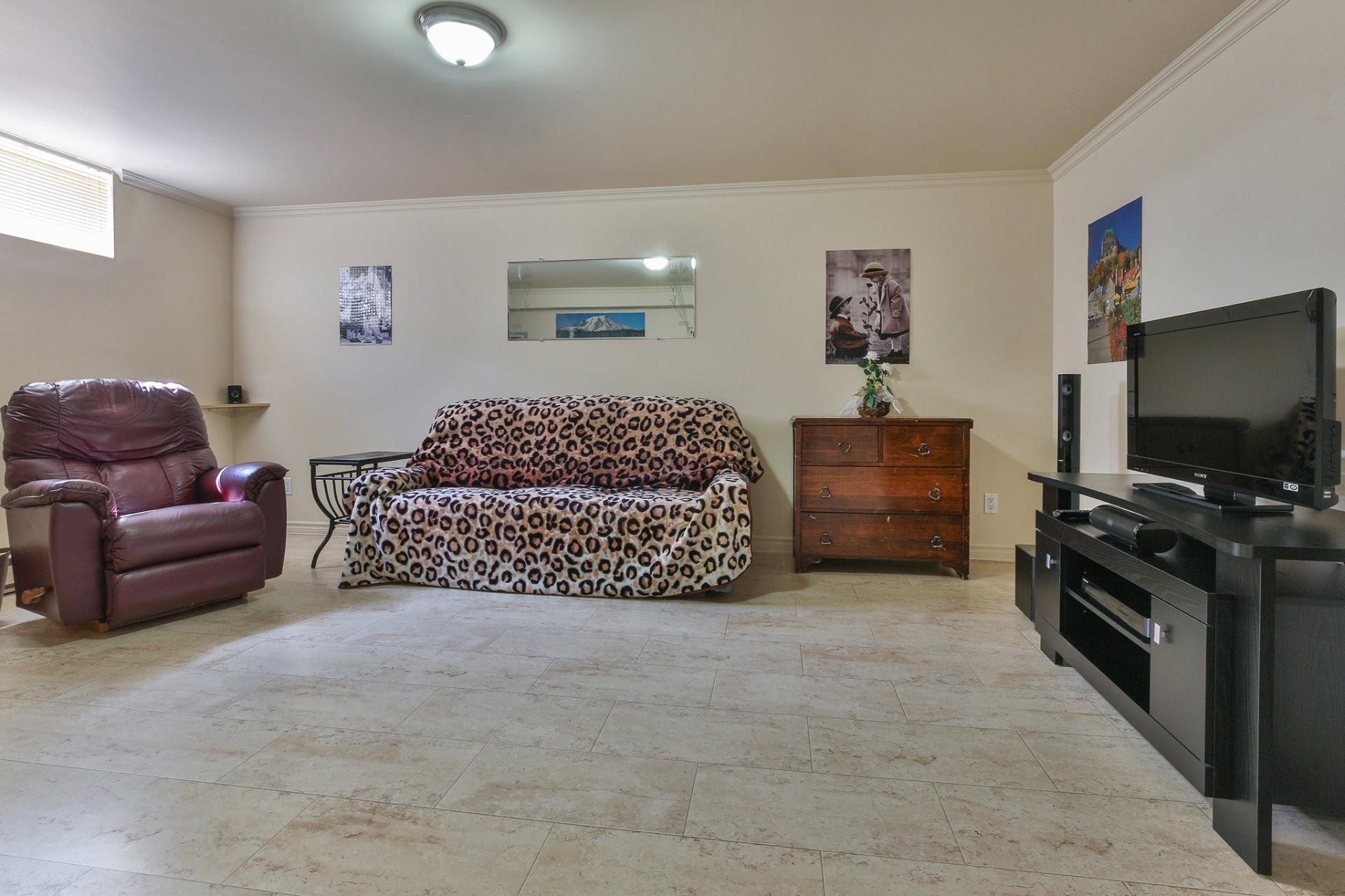 









172


Rue Ste-Thérèse

,
Saint-Jean-sur-Richelieu,




QC
J2W2G5

