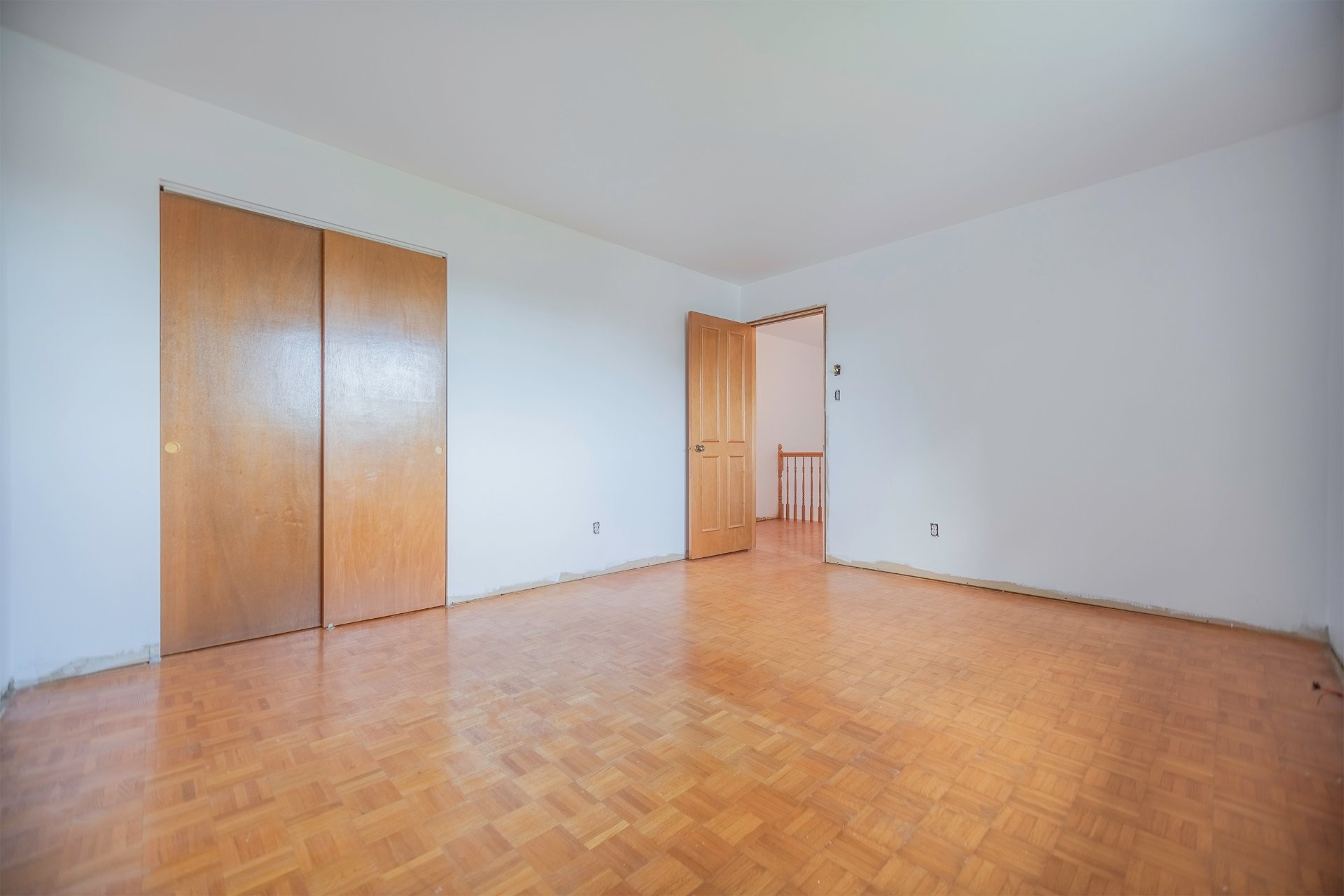 









172


Rue Parisot

,
Varennes,




QC
J3X1J6

