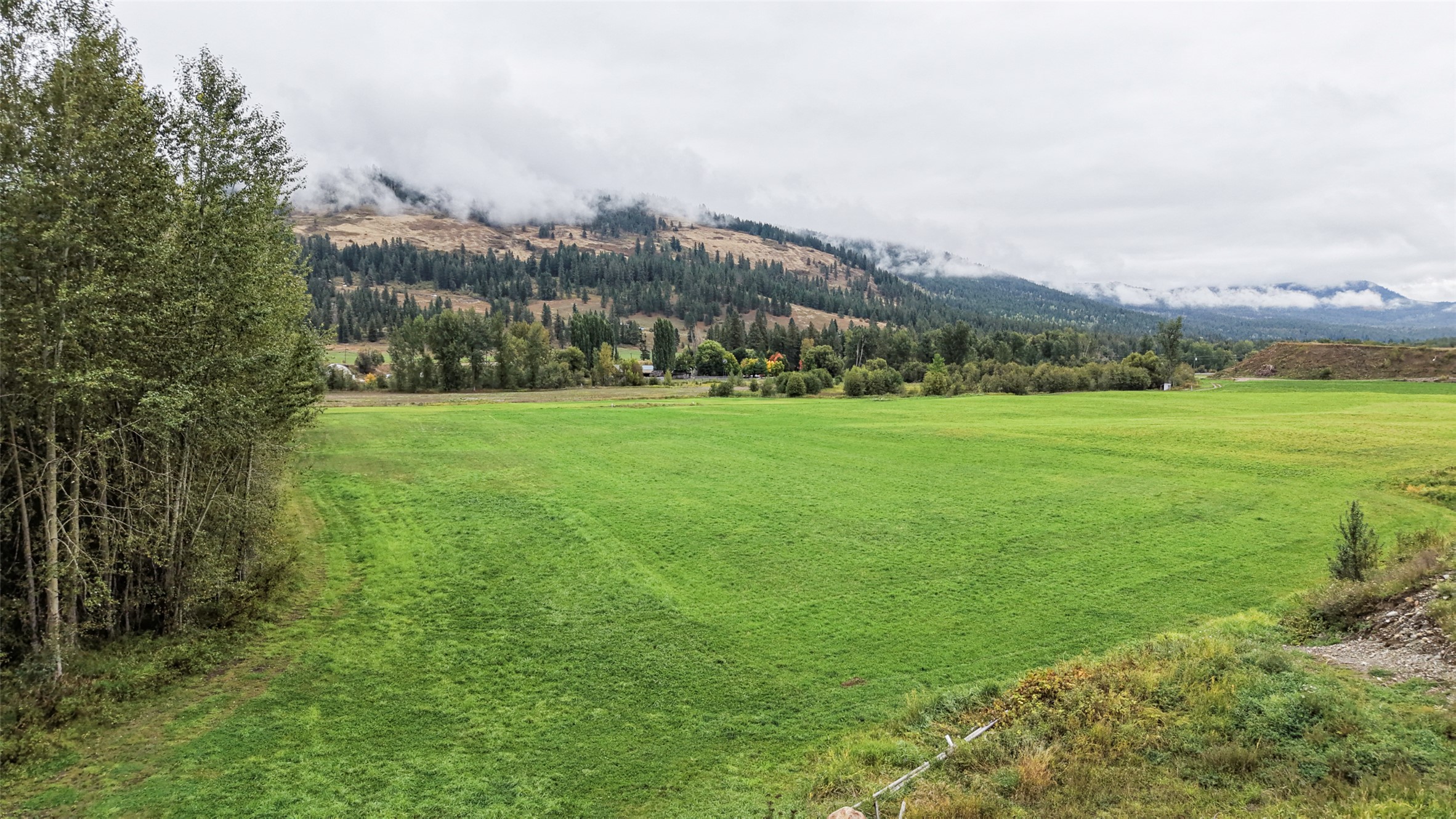 









687


Mabel Lake

Road,
Lumby,







BC
V0E 2G5

