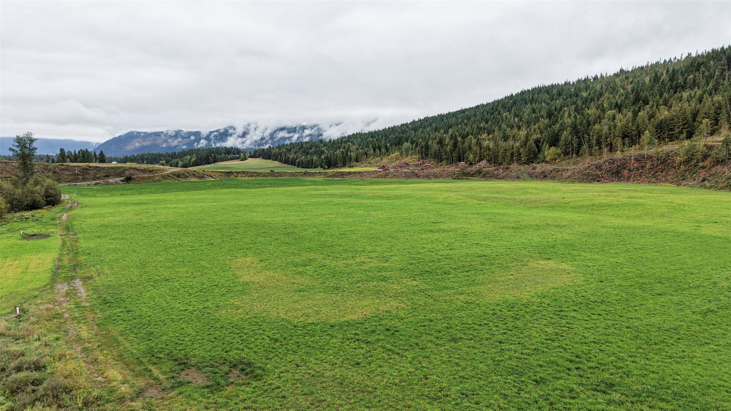 









687


Mabel Lake

Road,
Lumby,







BC
V0E 2G5


