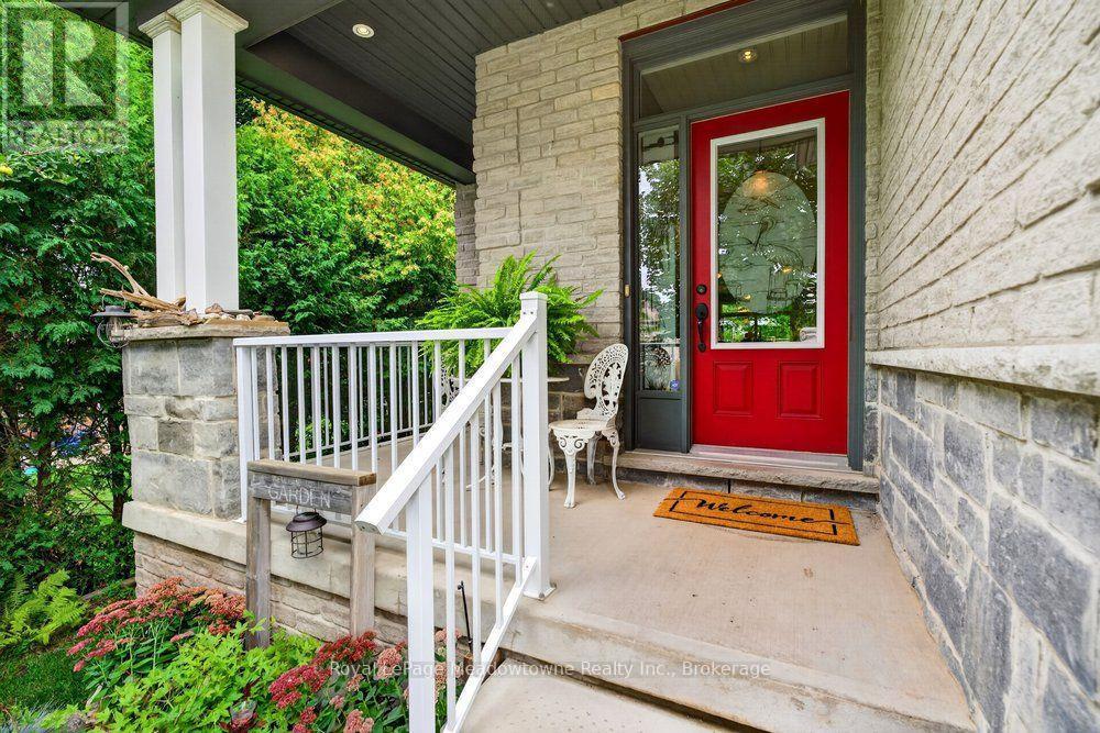 












100 SAMMON DRIVE

,
Guelph/Eramosa (Rockwood),




Ontario
N0B2K0

