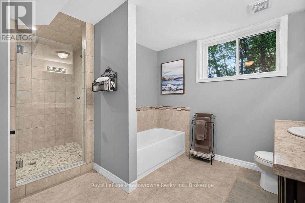 












100 SAMMON DRIVE

,
Guelph/Eramosa (Rockwood),




Ontario
N0B2K0

