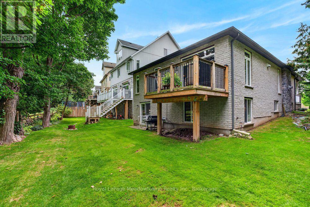 












100 SAMMON DRIVE

,
Guelph/Eramosa (Rockwood),




Ontario
N0B2K0

