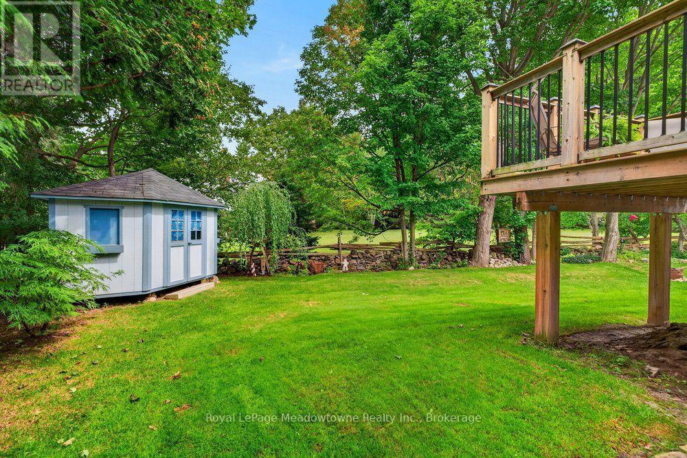 












100 SAMMON DRIVE

,
Guelph/Eramosa (Rockwood),




Ontario
N0B2K0

