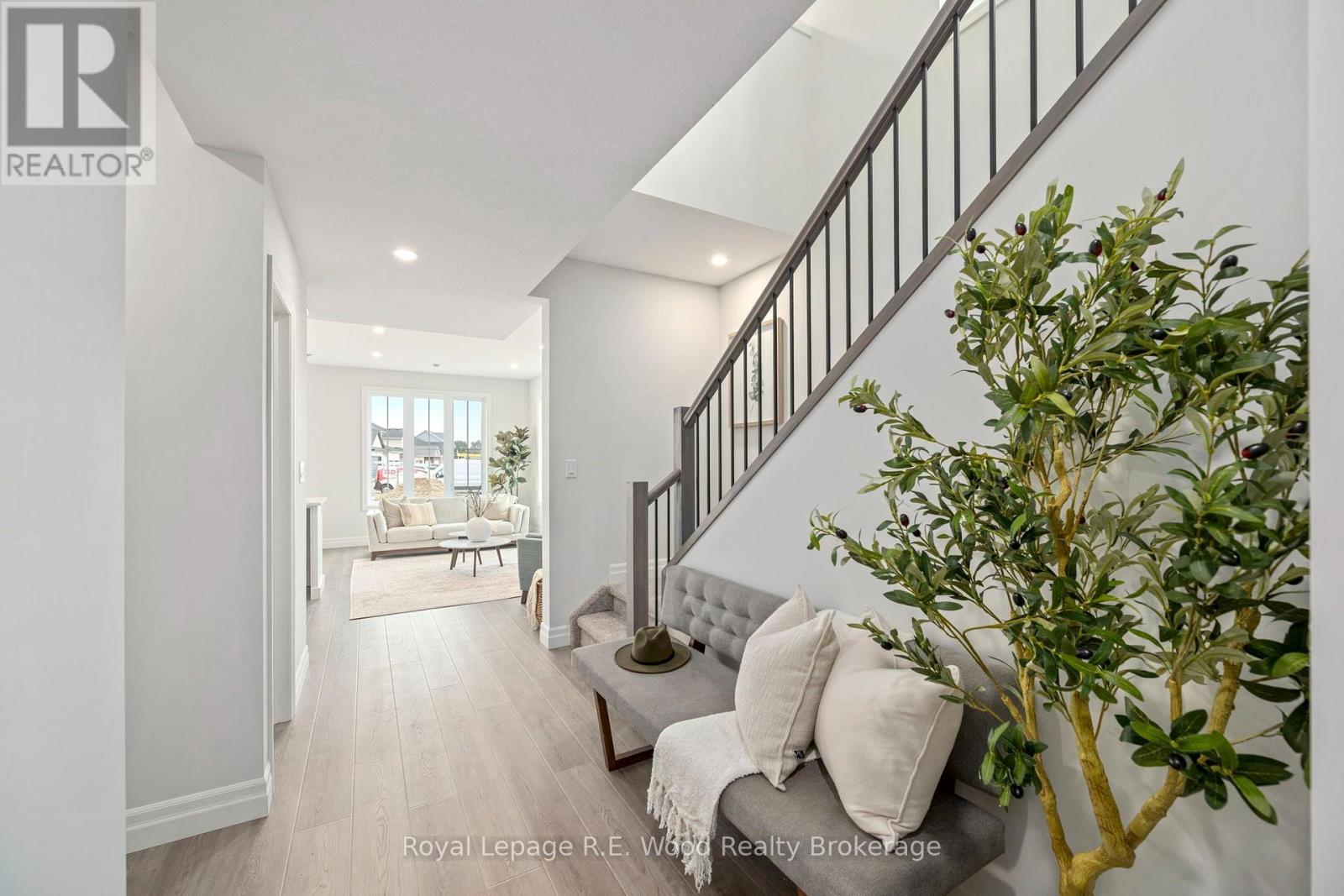 












13 HOYLAKE ROAD

,
St. Thomas,




Ontario
N5R0R9

