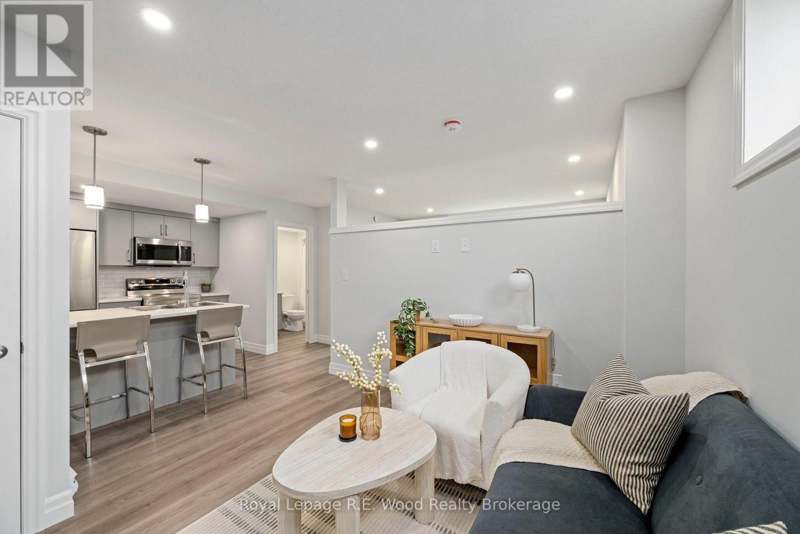 












13 HOYLAKE ROAD

,
St. Thomas,




Ontario
N5R0R9

