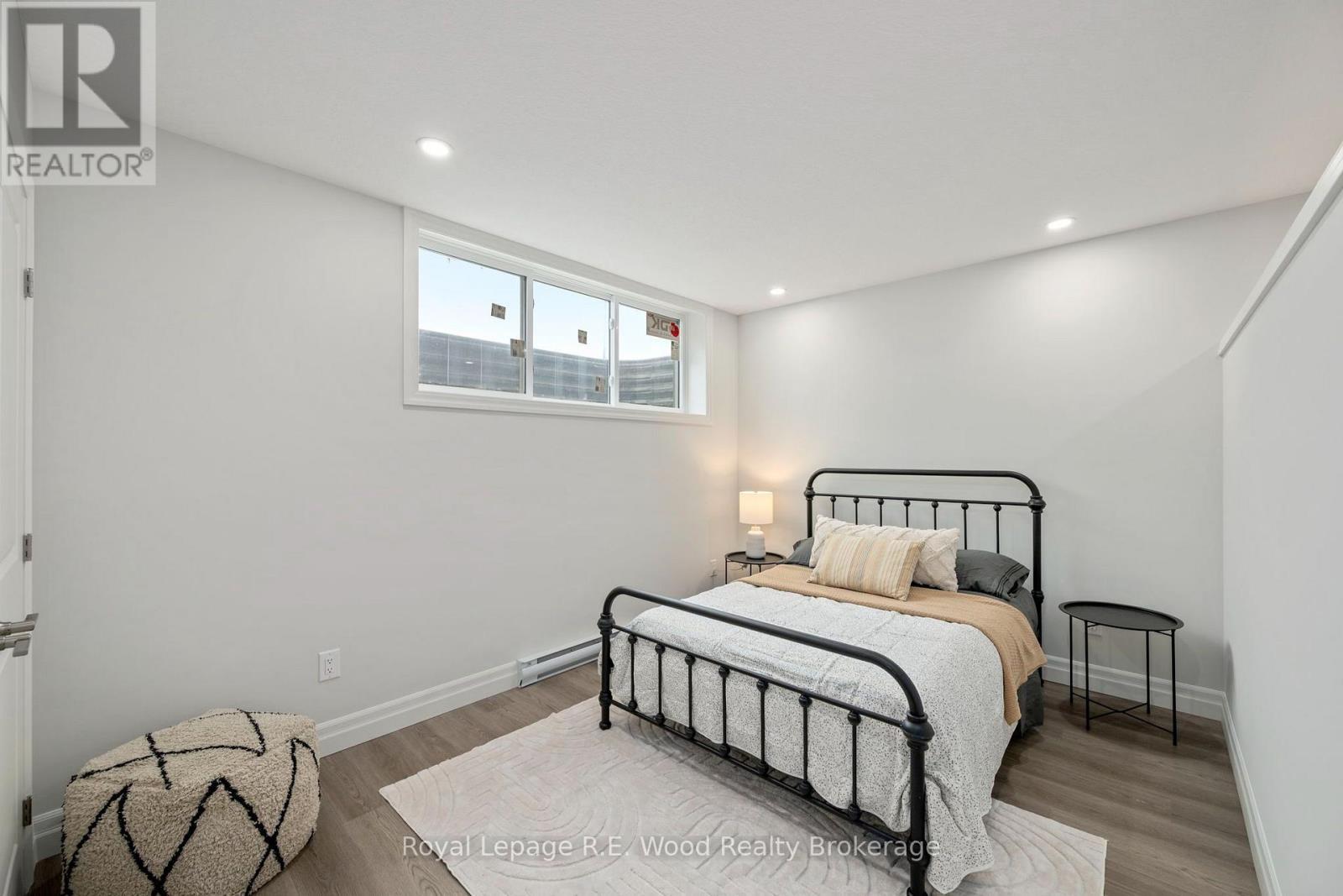 












13 HOYLAKE ROAD

,
St. Thomas,




Ontario
N5R0R9

