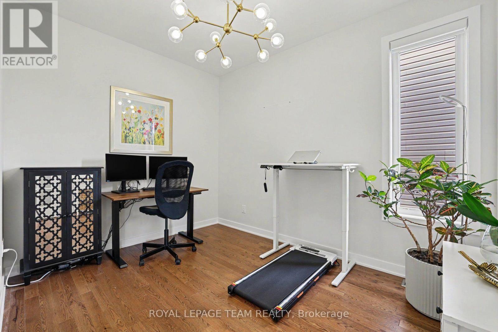 












747 PETANQUE CRESCENT

,
Ottawa,




Ontario
K4A5L7

