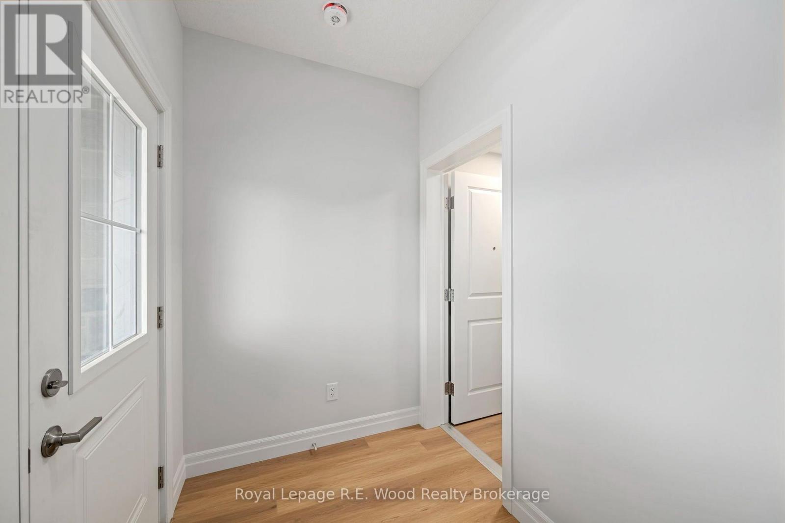 












11 HOYLAKE ROAD

,
St. Thomas,




Ontario
N5R0R9

