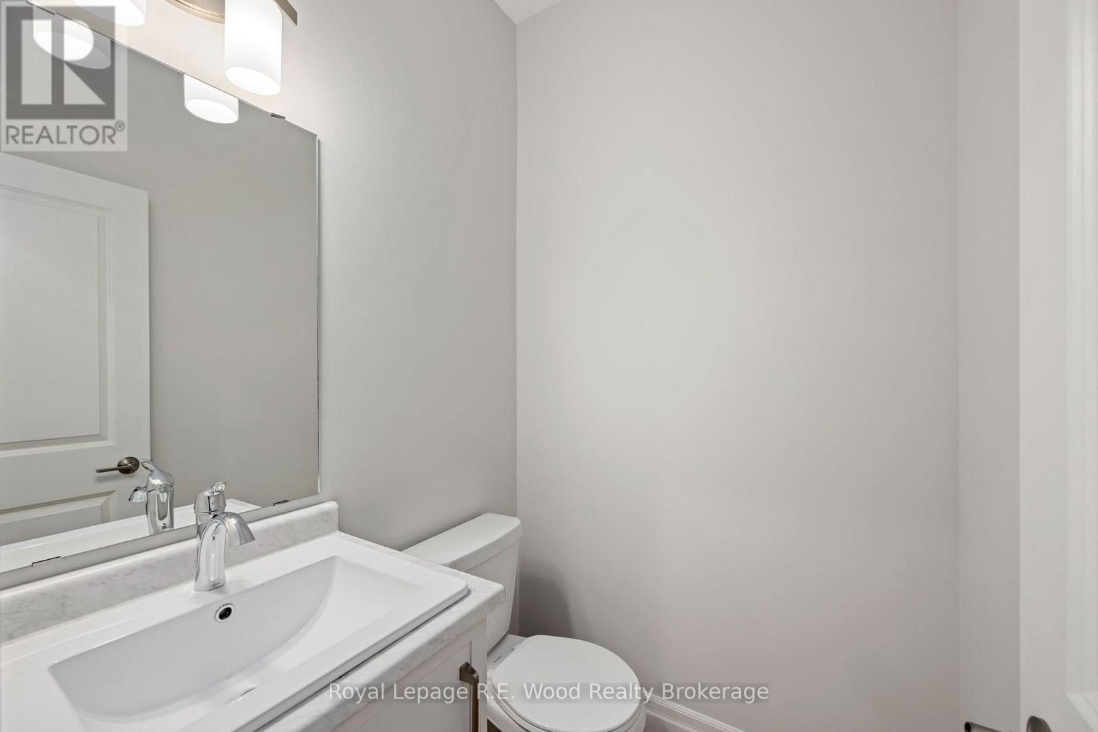 












11 HOYLAKE ROAD

,
St. Thomas,




Ontario
N5R0R9

