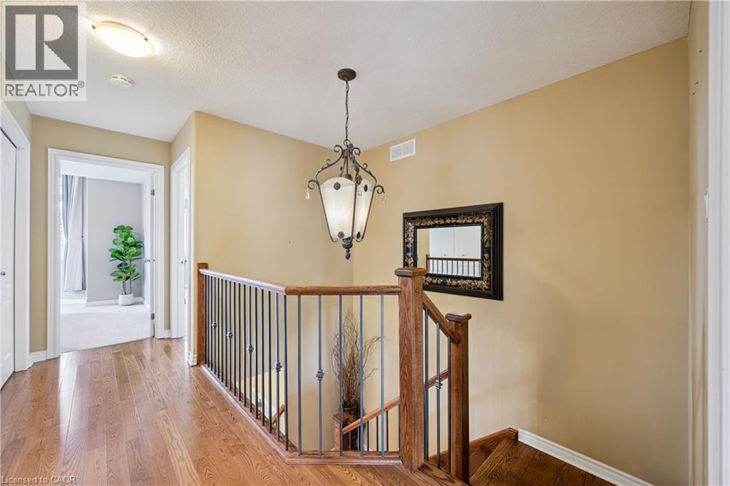 












26 FRASSON Drive

,
Guelph,




Ontario
N1E7J9


