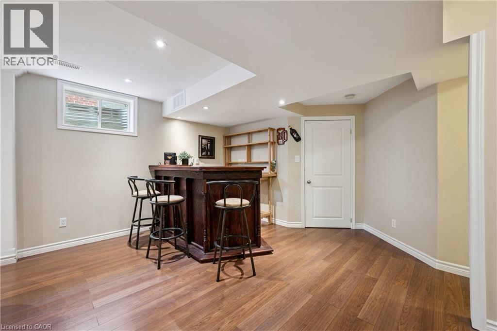 












26 FRASSON Drive

,
Guelph,




Ontario
N1E7J9

