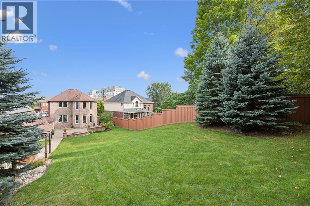 












26 FRASSON Drive

,
Guelph,




Ontario
N1E7J9

