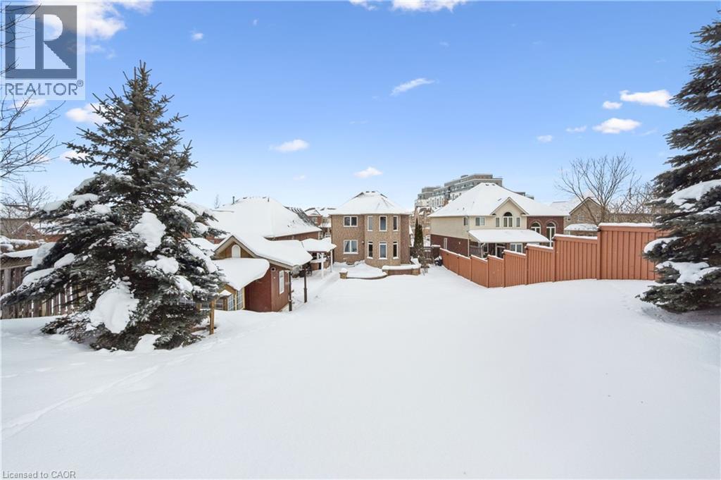 












26 FRASSON Drive

,
Guelph,




Ontario
N1E7J9

