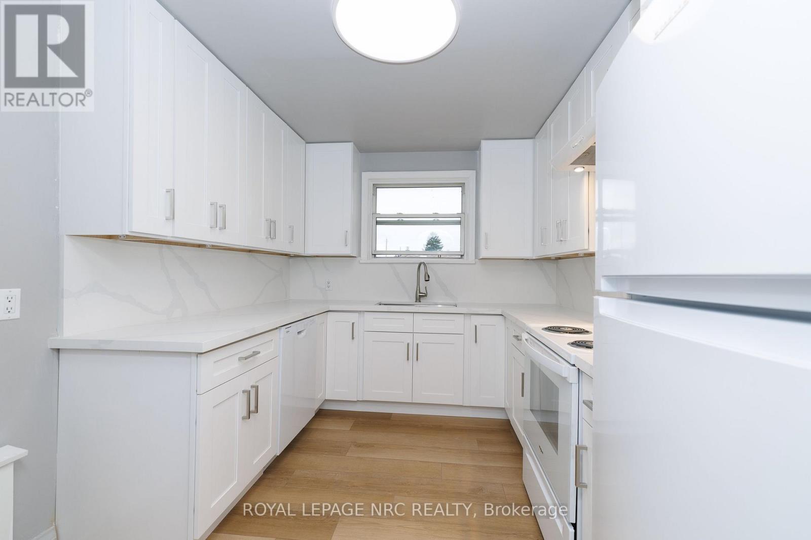 












100 TOWNLINE W ROAD

,
St. Catharines (Burleigh Hill),




Ontario
L2T1P7

