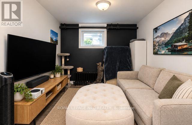 












100 TOWNLINE W ROAD

,
St. Catharines (Burleigh Hill),




Ontario
L2T1P7

