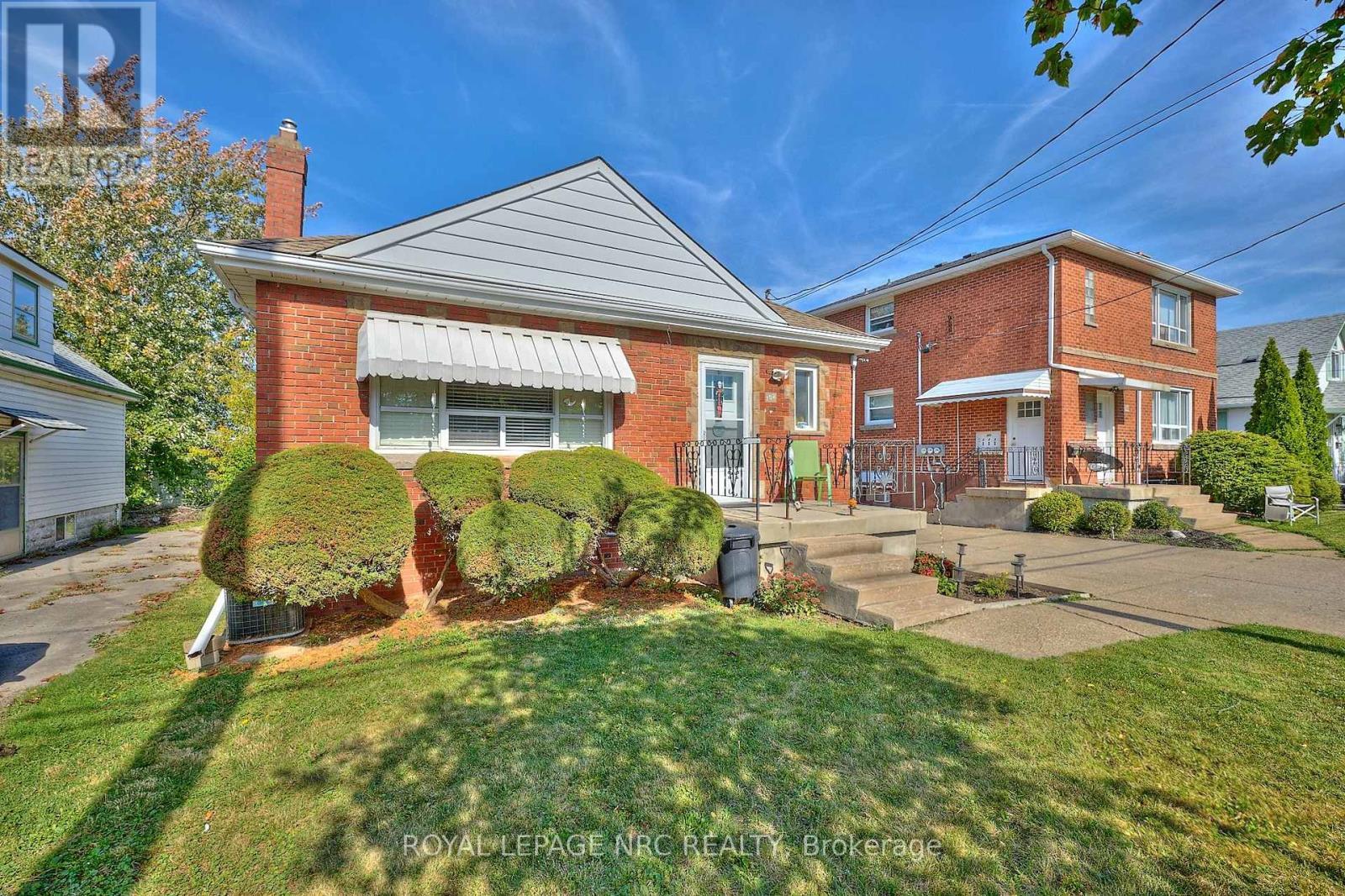 












102 TOWNLINE RD. WEST ROAD

,
St. Catharines (Burleigh Hill),




Ontario
L2T1P7

