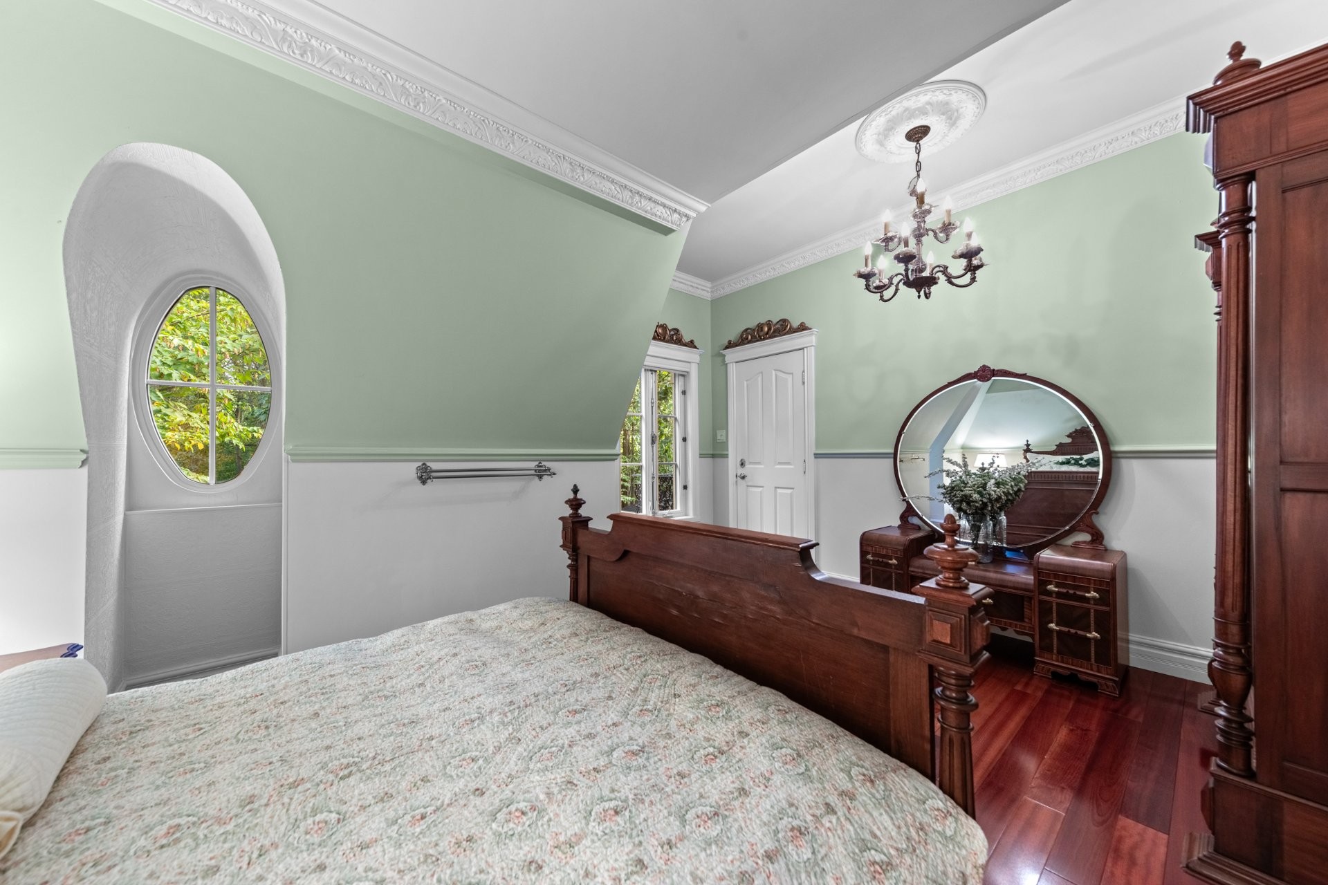 









605


Rue des Fortifications

,
Saint-Jean-sur-Richelieu,




QC
J2W2W8

