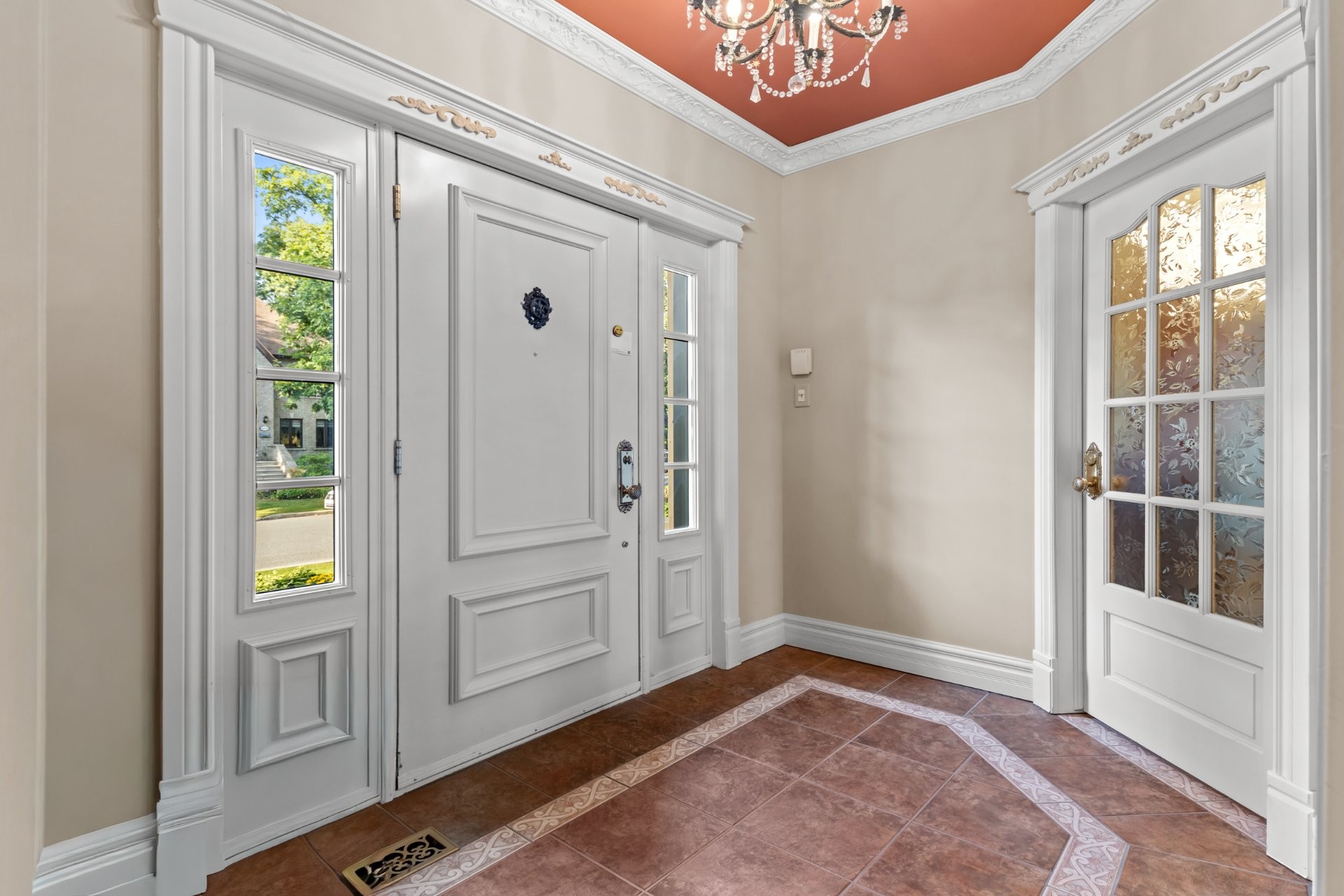 









605


Rue des Fortifications

,
Saint-Jean-sur-Richelieu,




QC
J2W2W8

